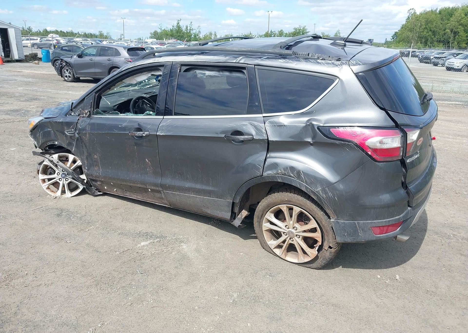 2018 FORD ESCAPE SE