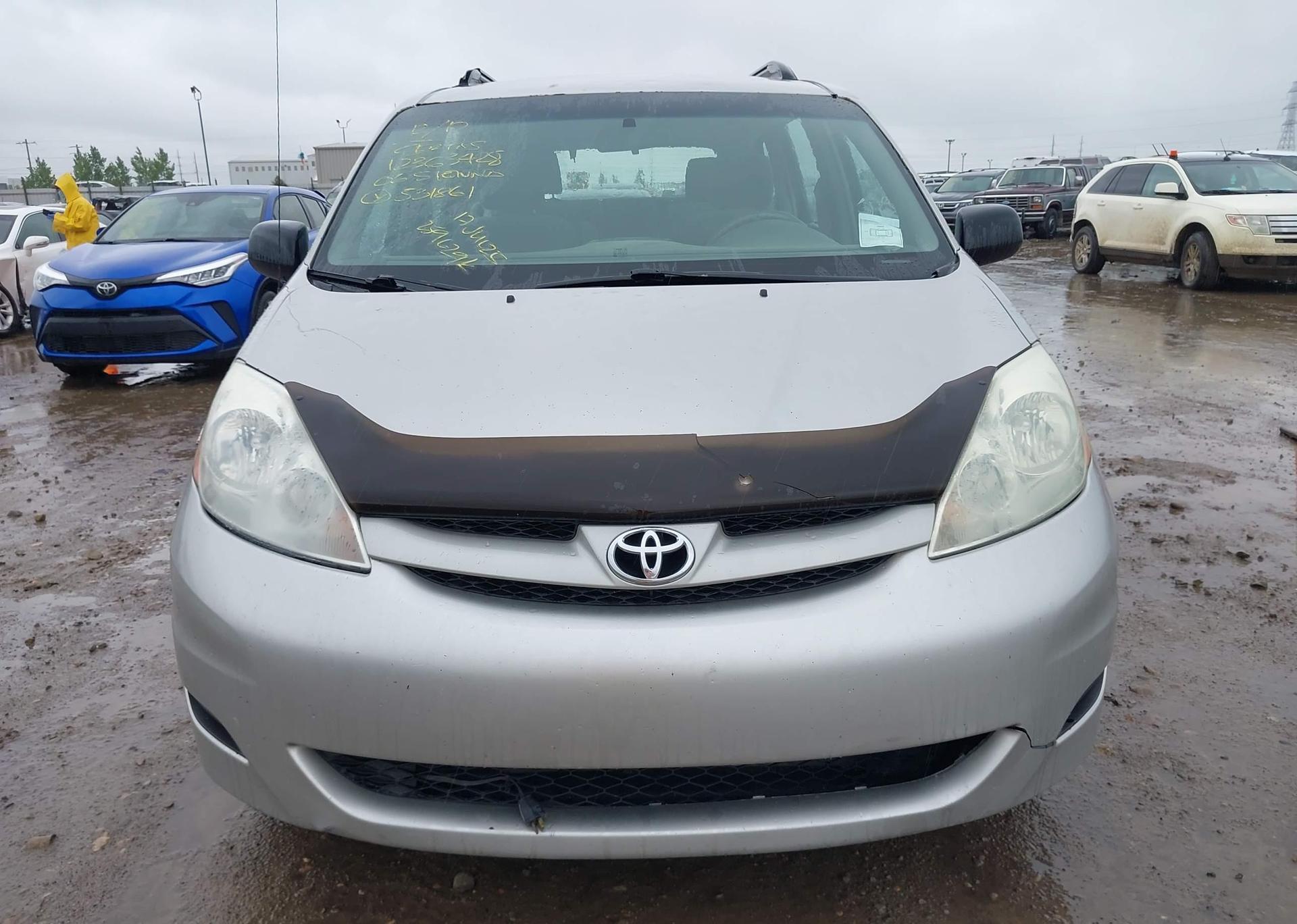 2006 TOYOTA SIENNA CE