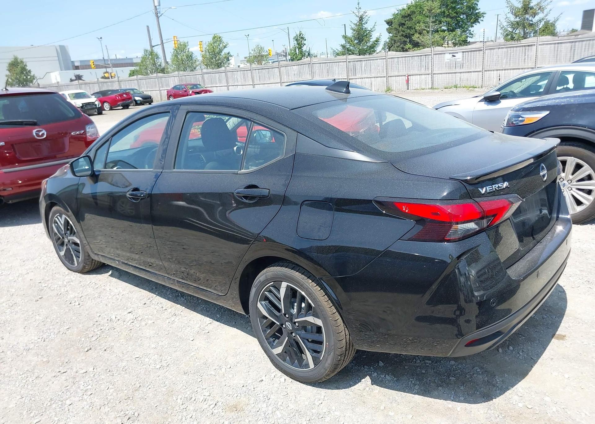 2024 NISSAN VERSA SR