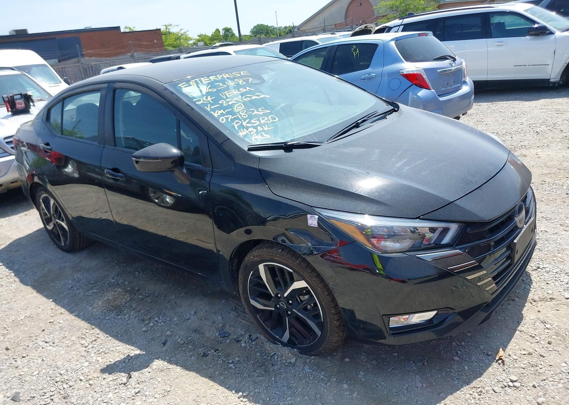 2024 NISSAN VERSA SR