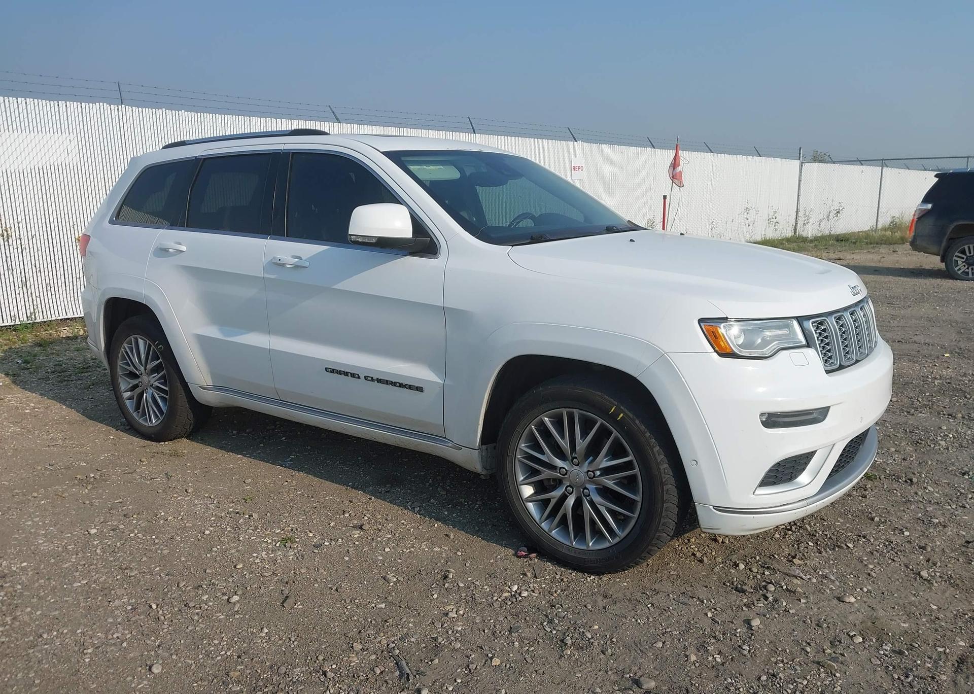 2018 JEEP GRAND CHEROKEE SUMMIT