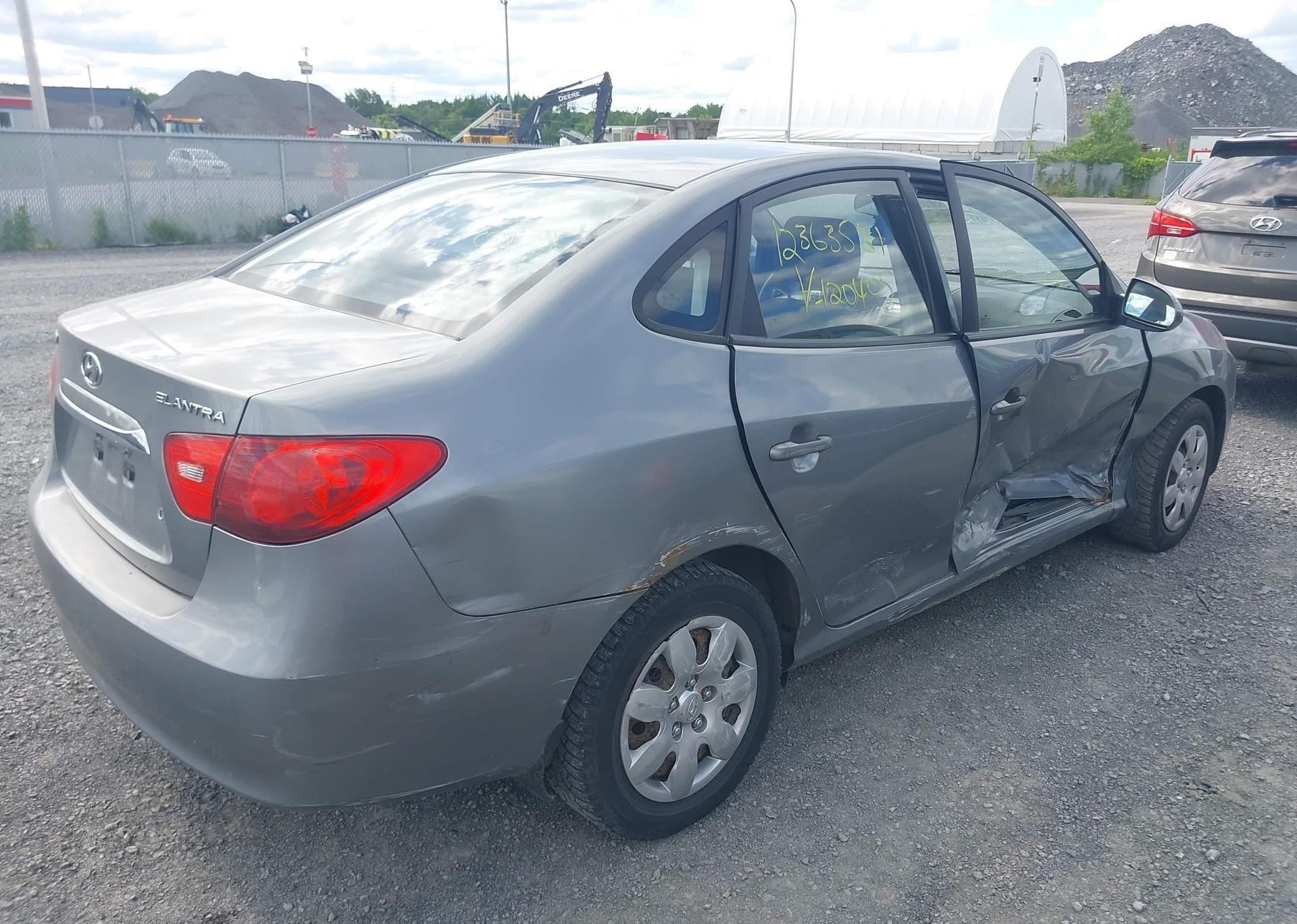 2010 HYUNDAI ELANTRA