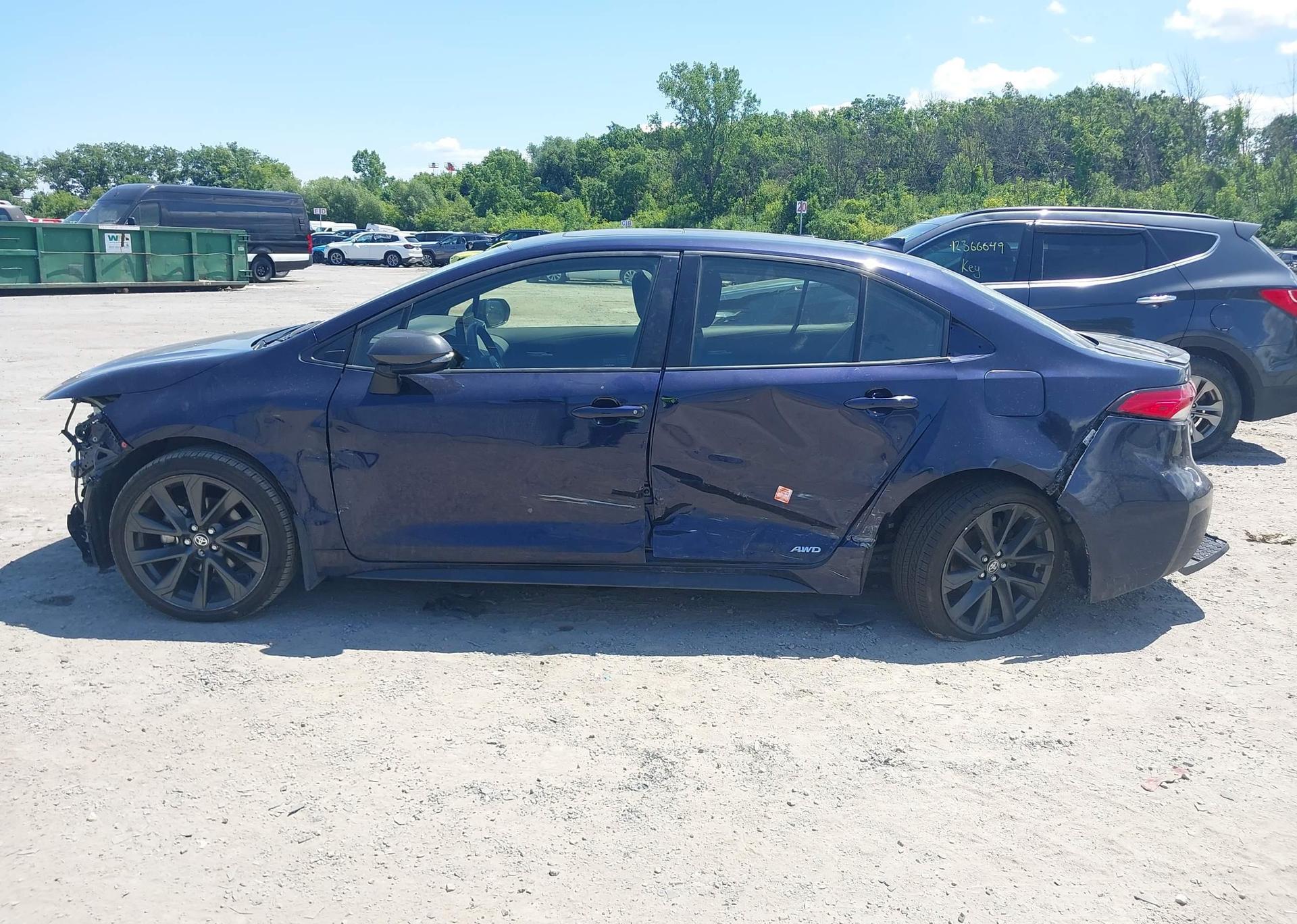 2024 TOYOTA COROLLA HYBRID SE