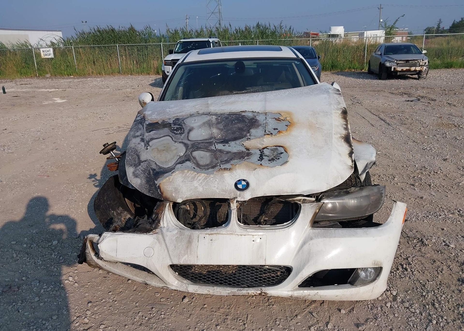 2011 BMW 323I