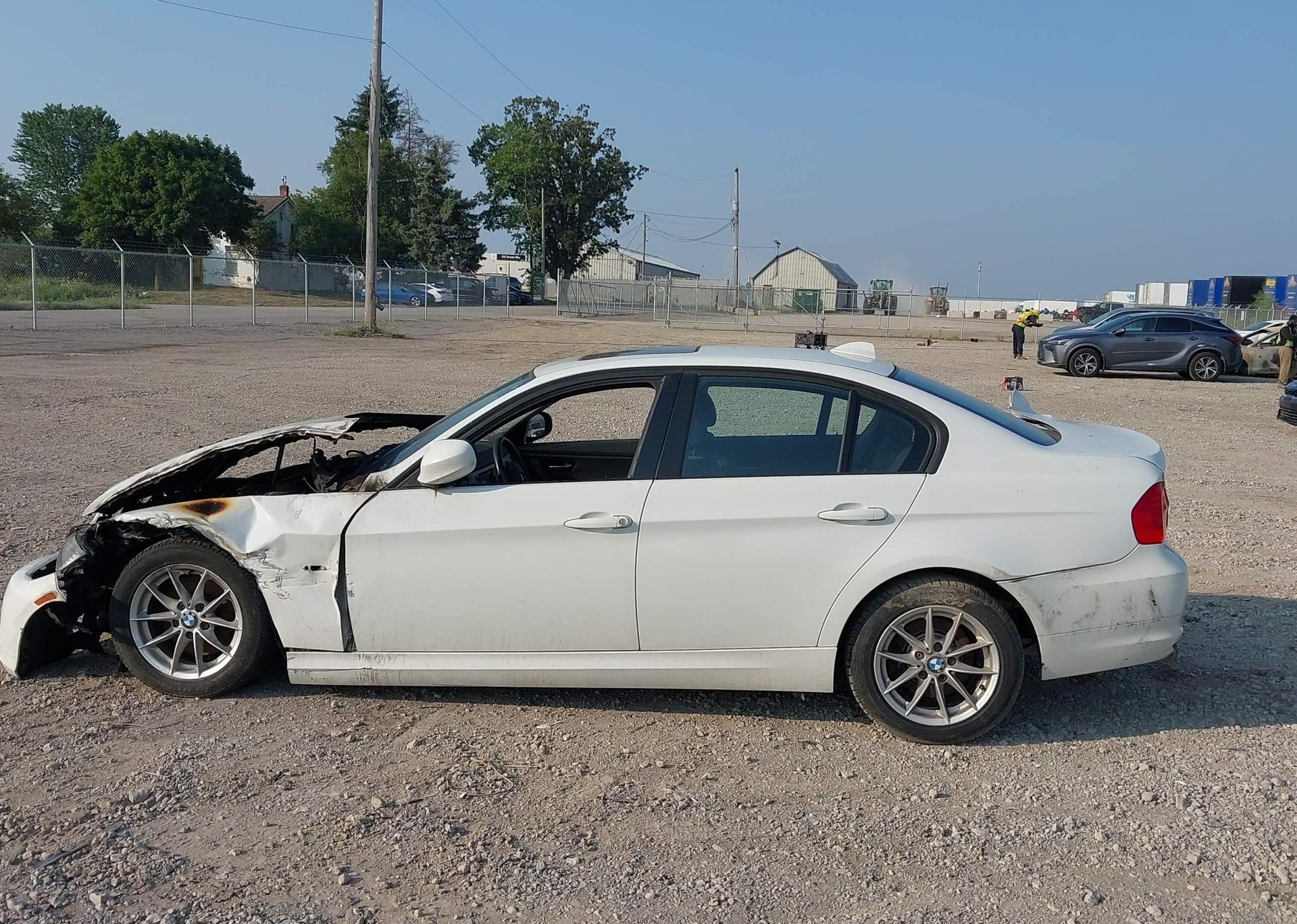 2011 BMW 323I