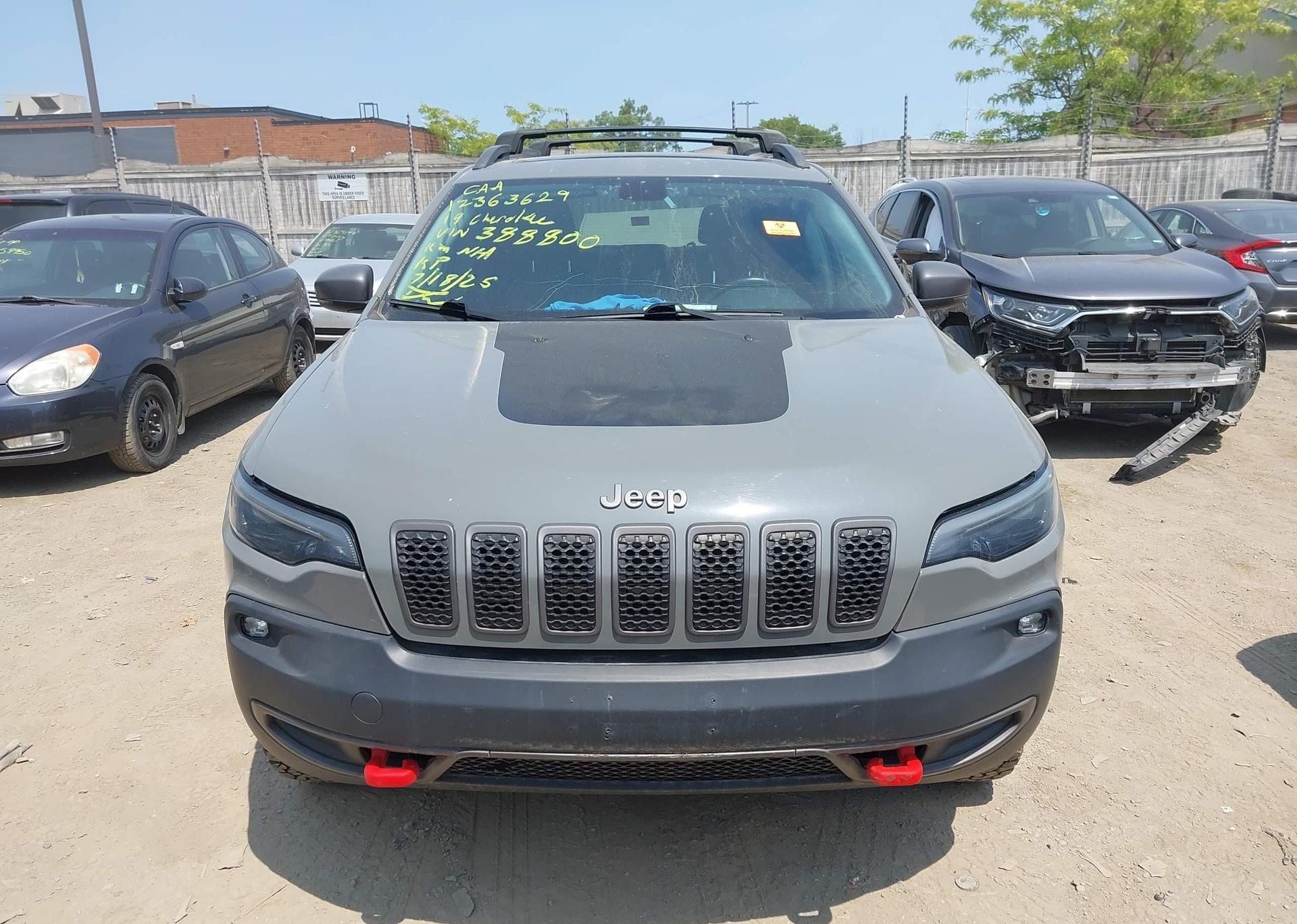 2019 JEEP CHEROKEE TRAILHAWK