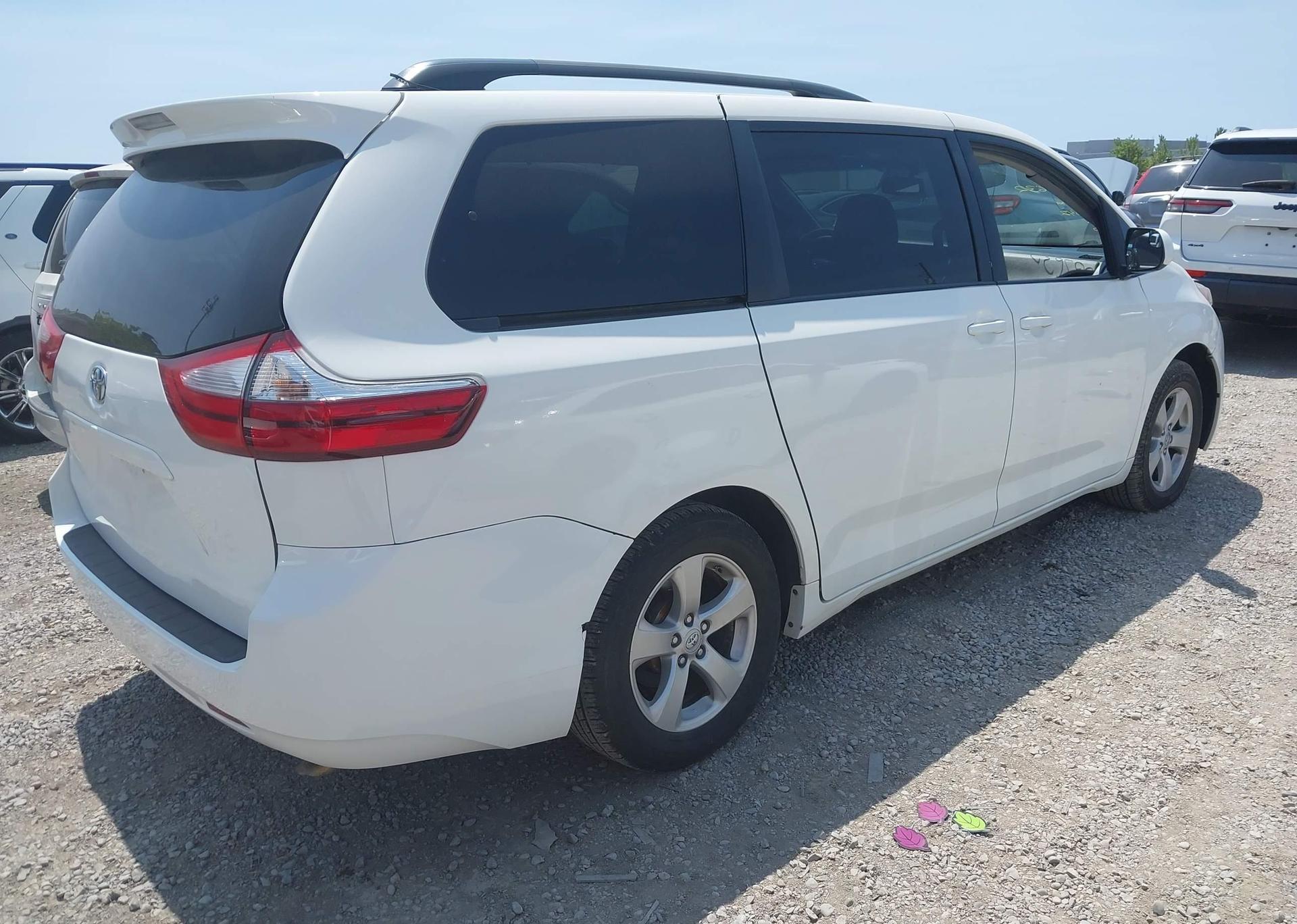 2016 TOYOTA SIENNA LE 8 PASSENGER