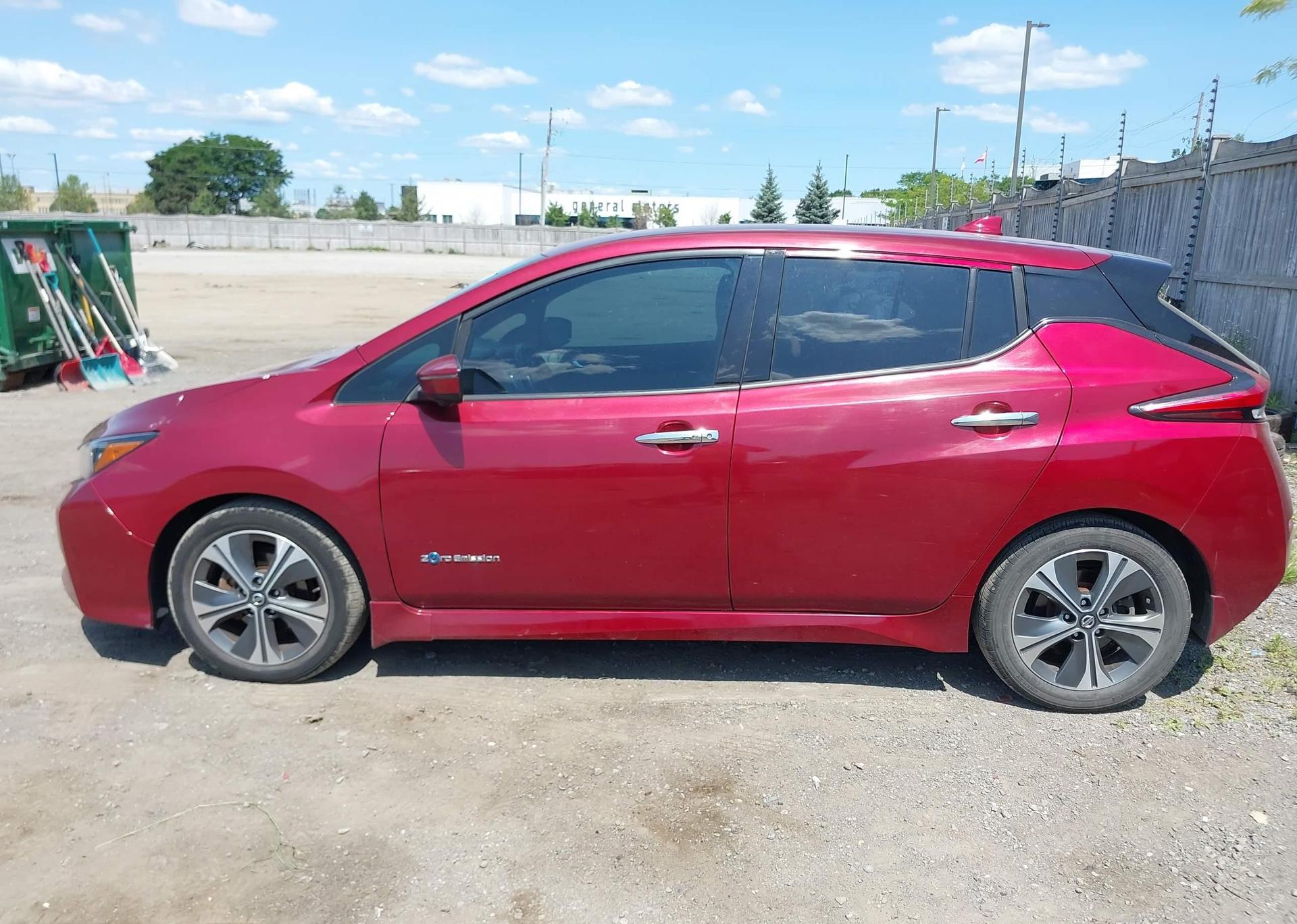 2018 NISSAN LEAF S