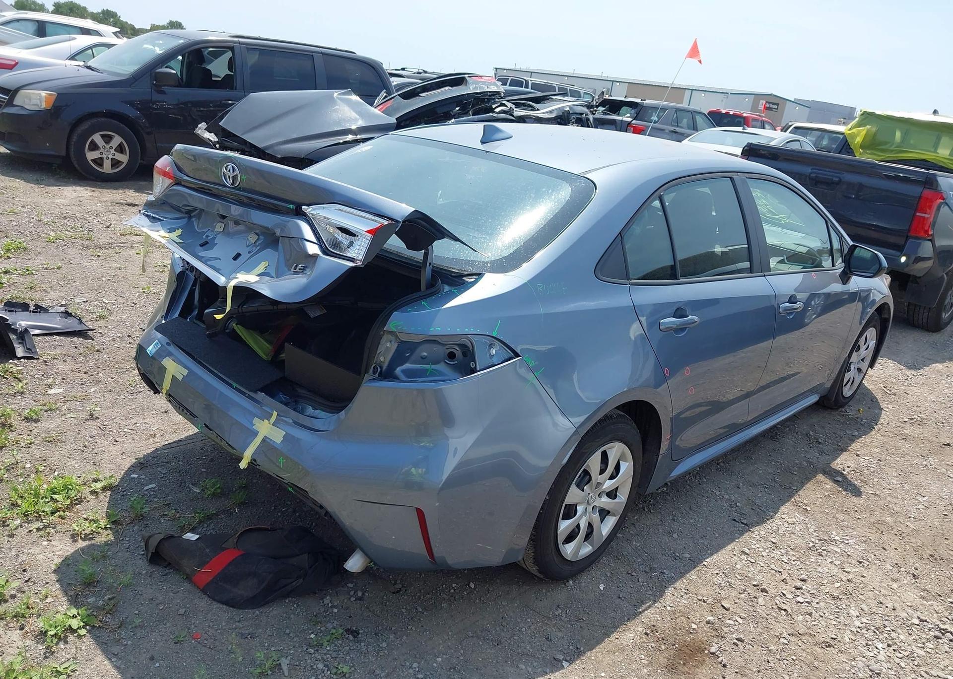2025 TOYOTA COROLLA LE