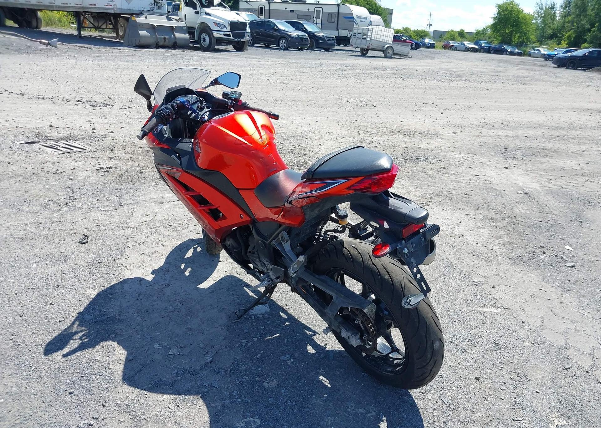 2016 KAWASAKI EX300 B