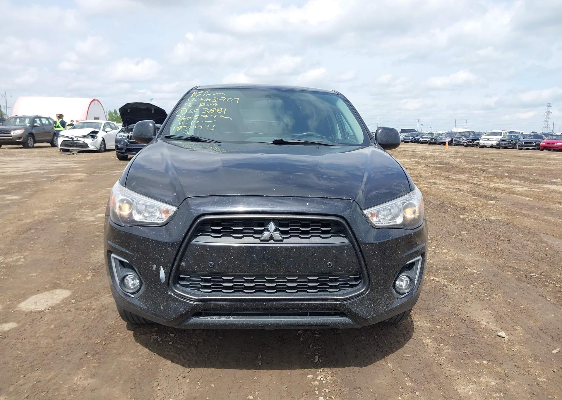 2013 MITSUBISHI RVR SE