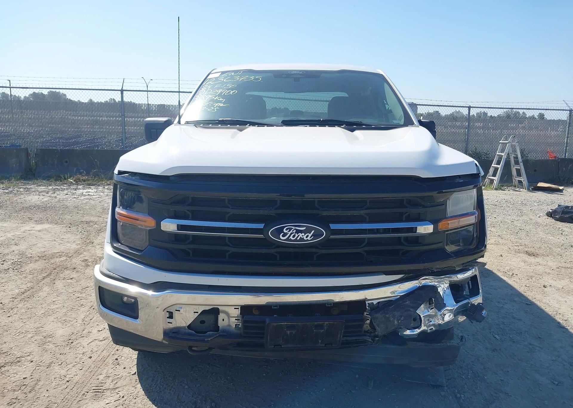 2024 FORD F150 XLT