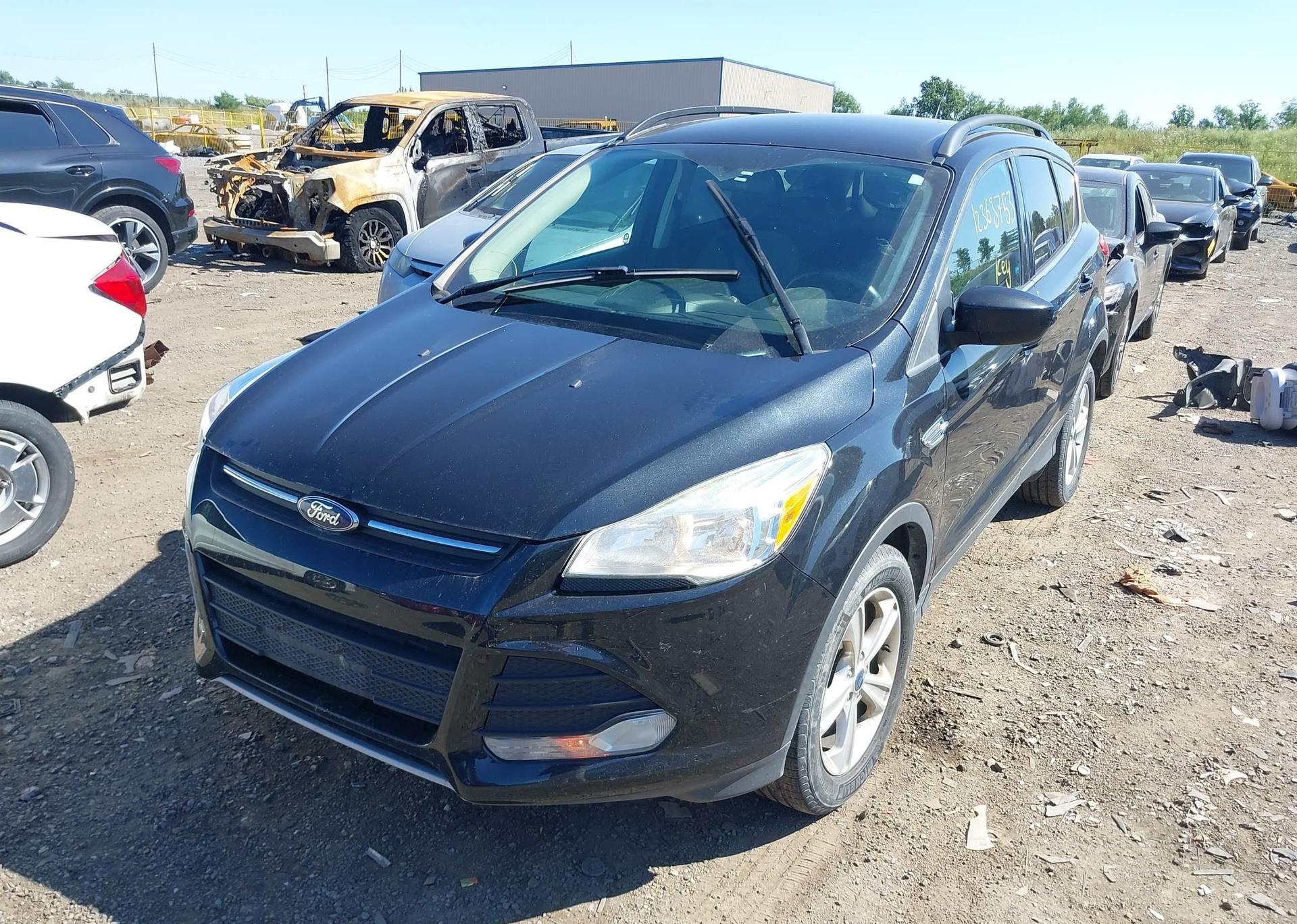 2015 FORD ESCAPE SE