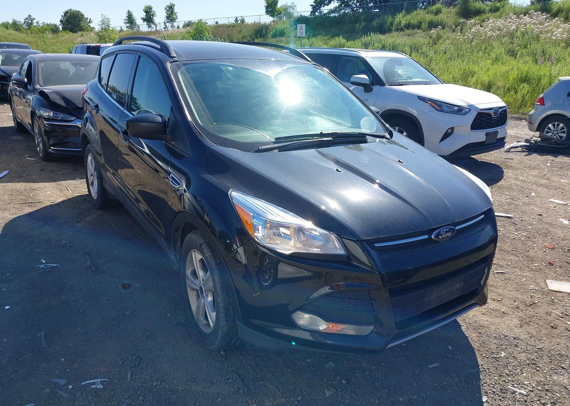2015 FORD ESCAPE SE