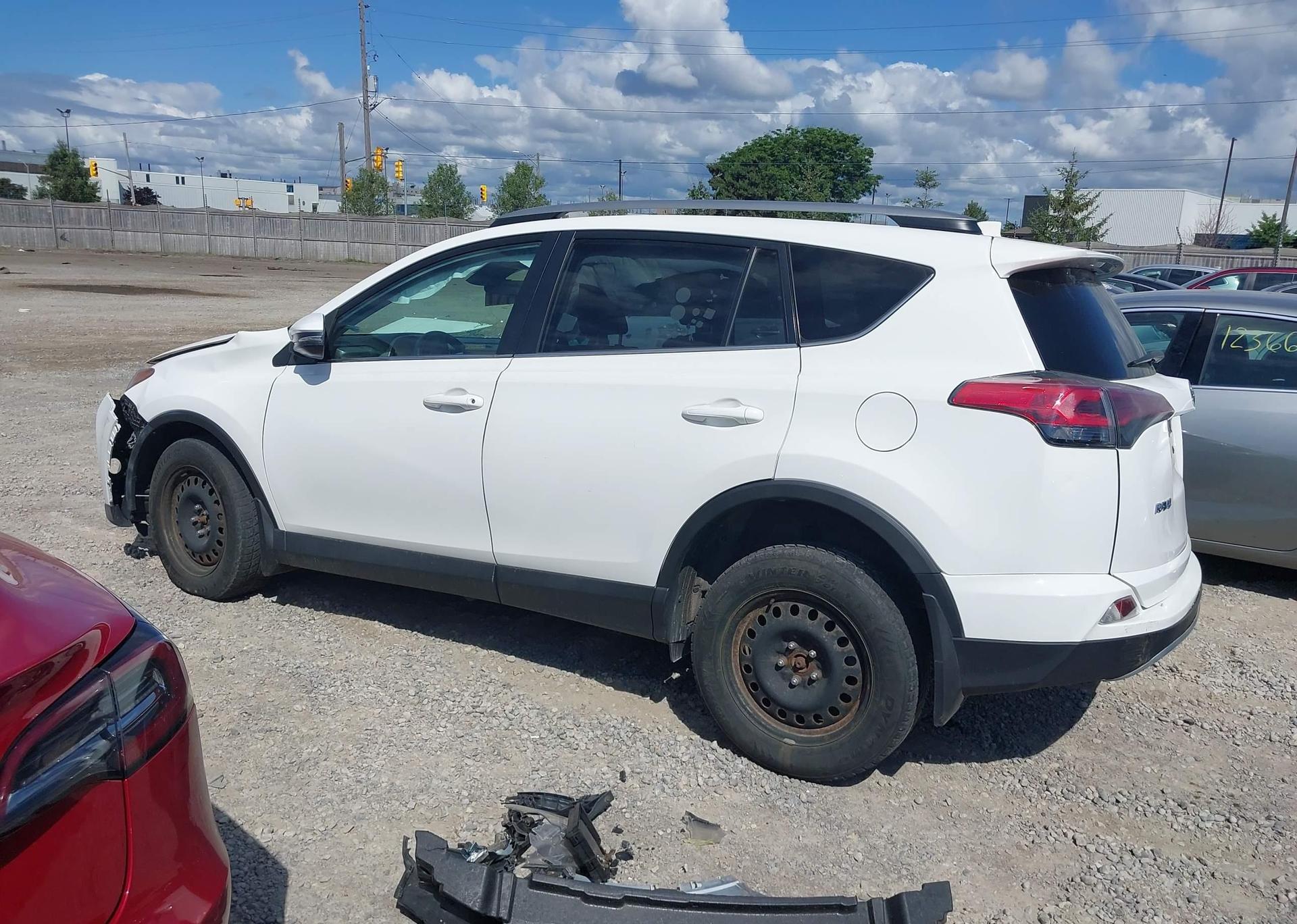 2018 TOYOTA RAV4 XLE