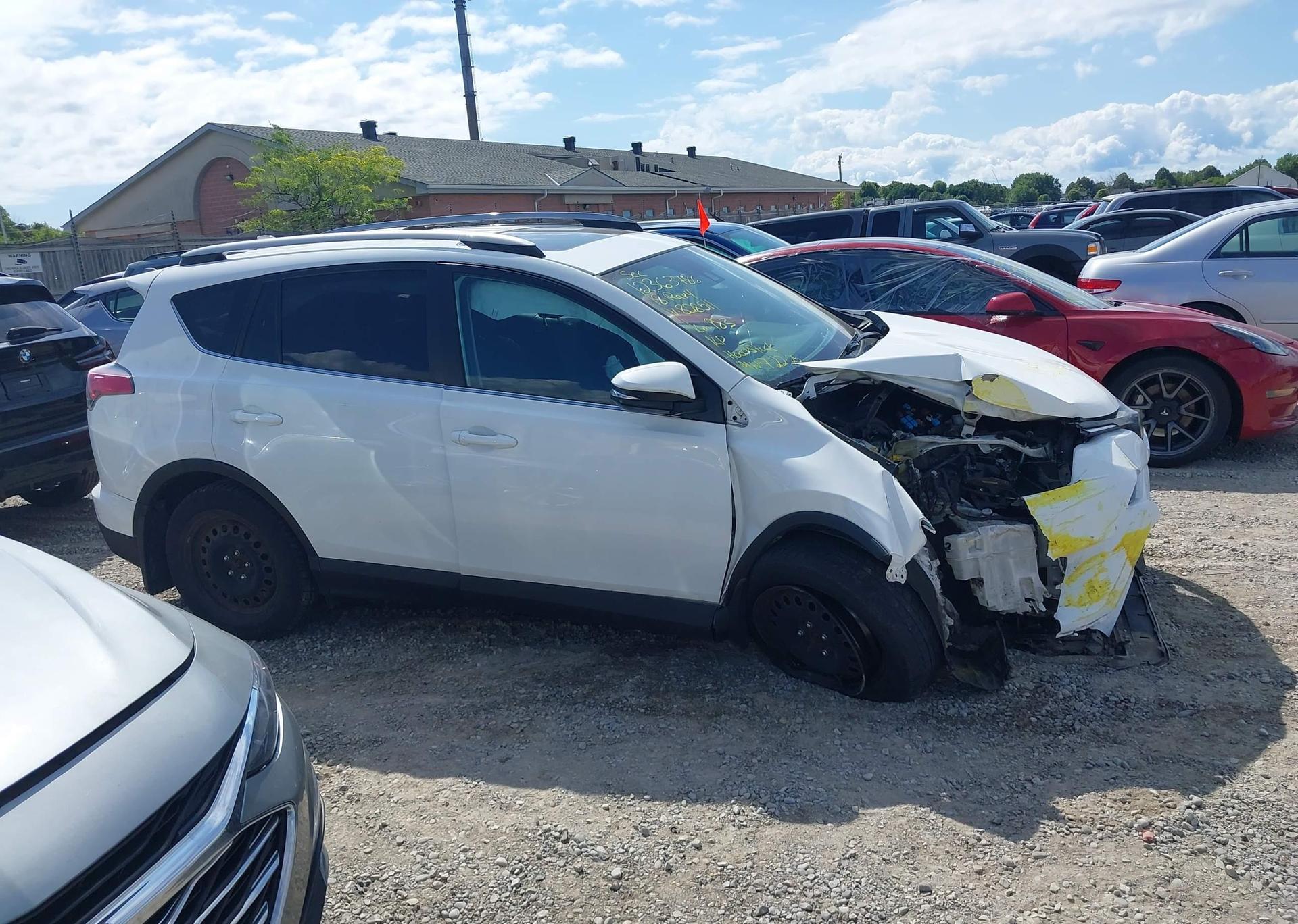 2018 TOYOTA RAV4 XLE