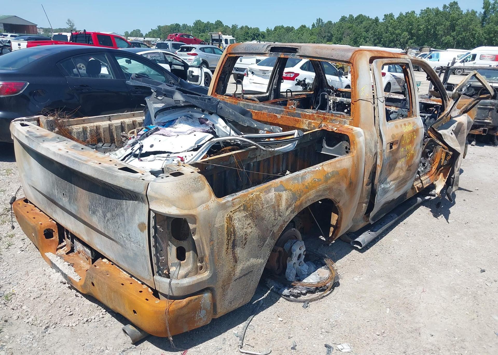 2019 RAM 1500 CLASSIC SLT