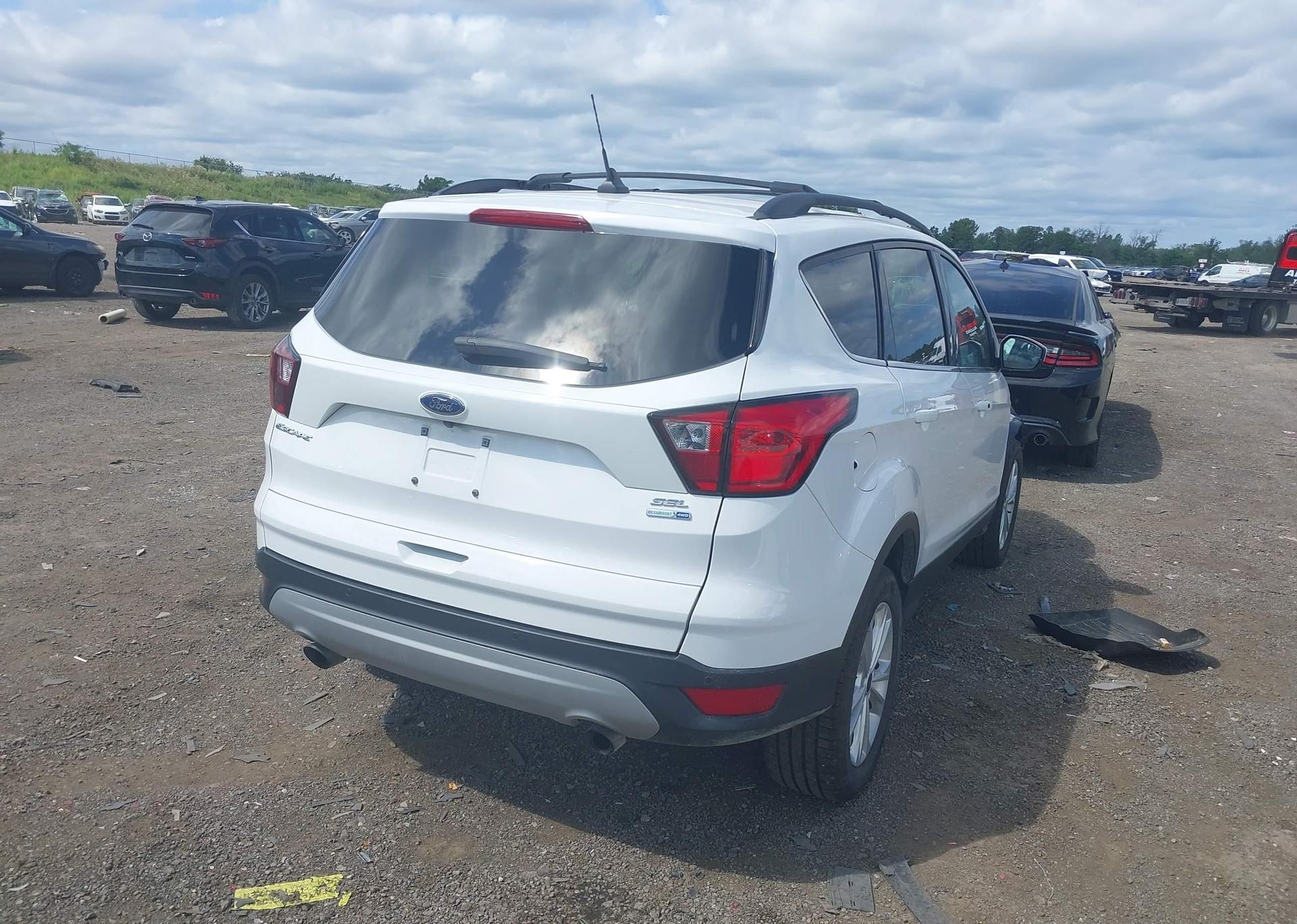 2019 FORD ESCAPE SEL