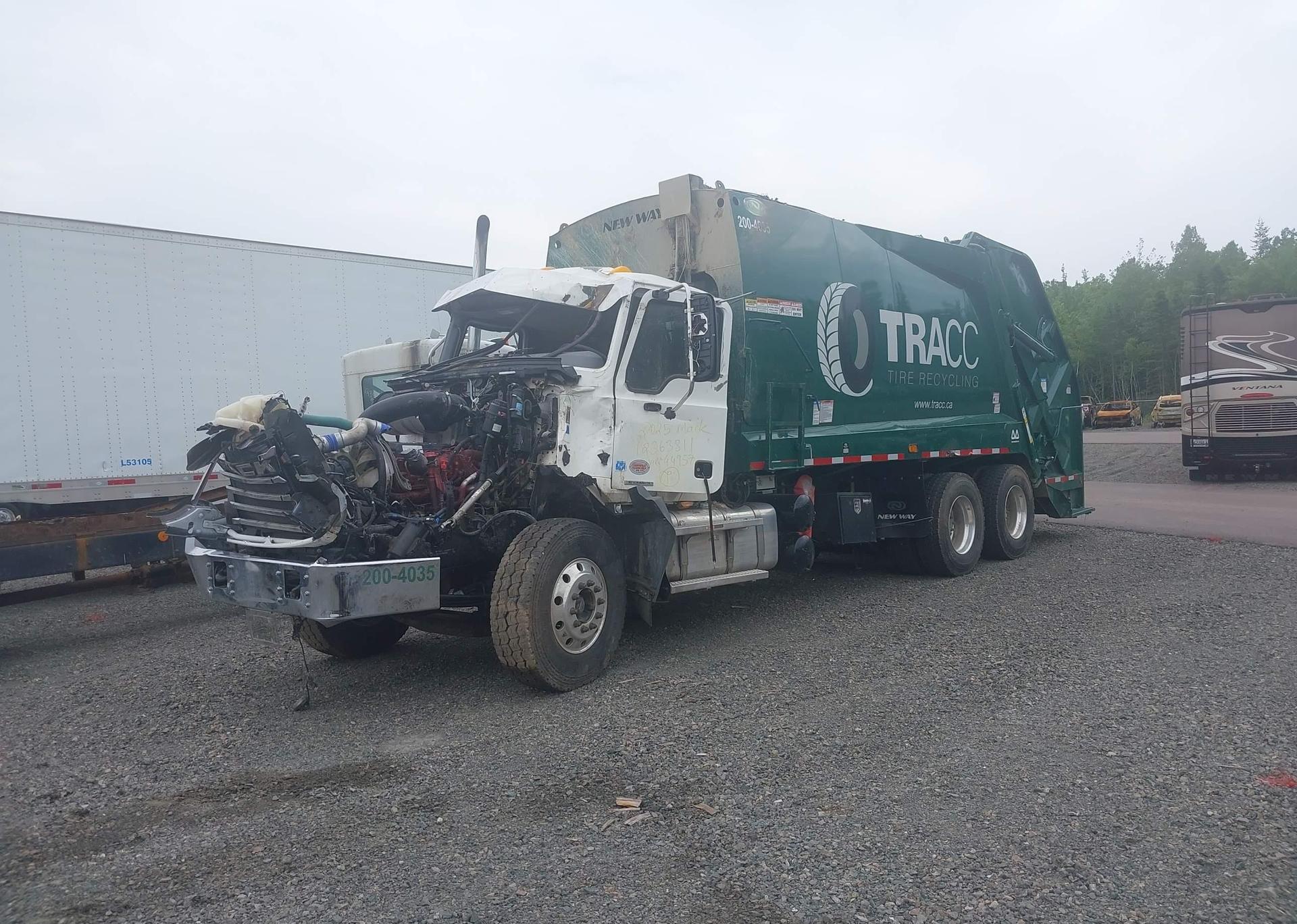 2025 MACK GRANITE