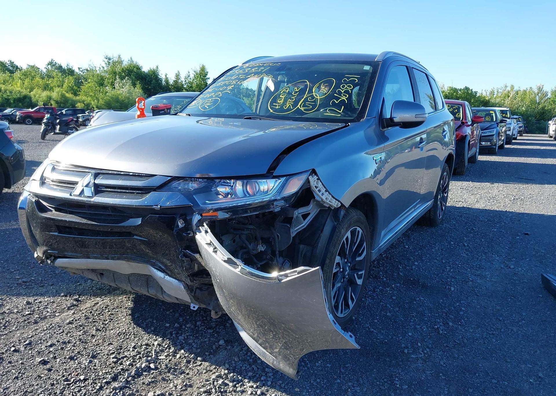 2018 MITSUBISHI OUTLANDER SE