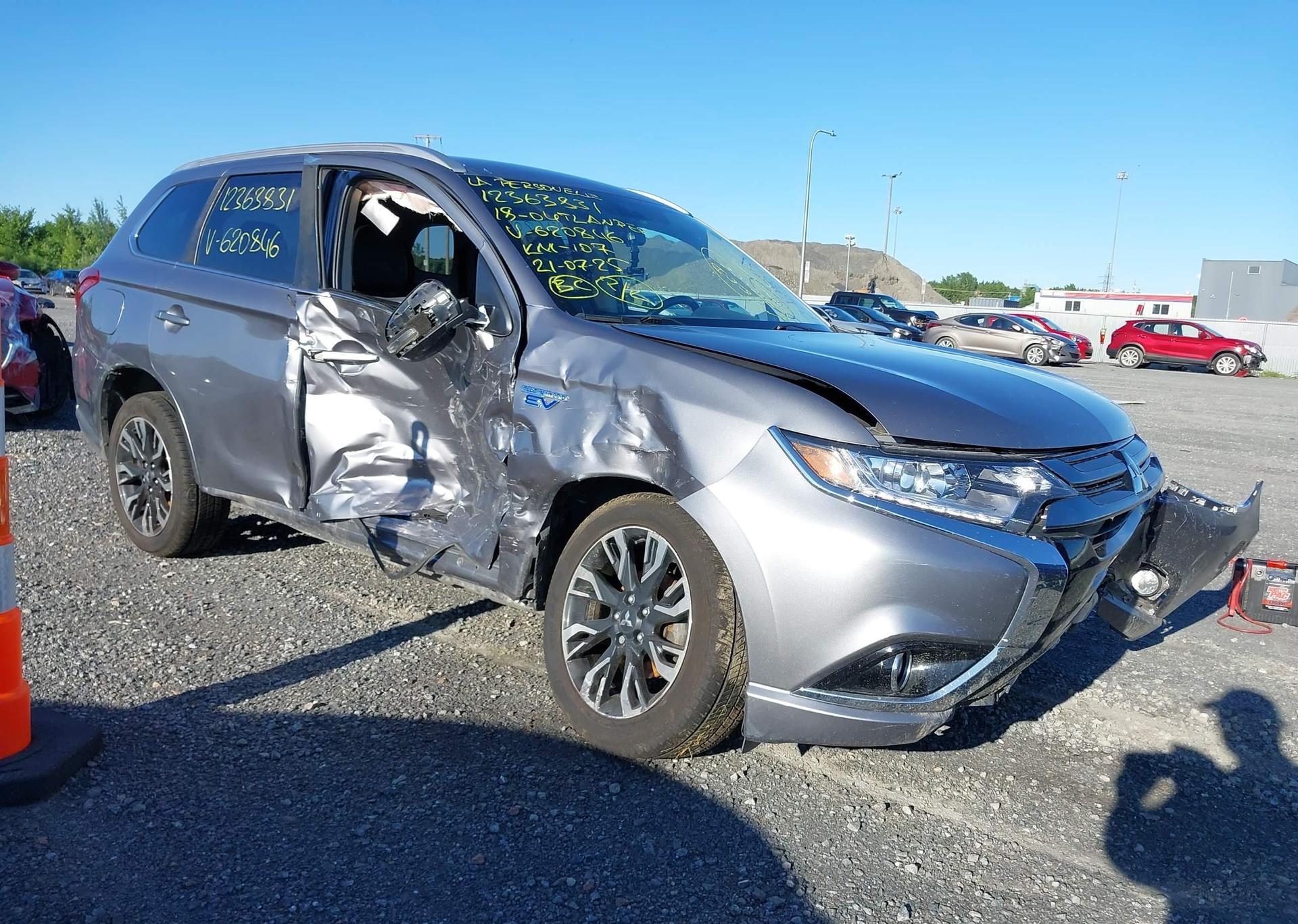 2018 MITSUBISHI OUTLANDER SE