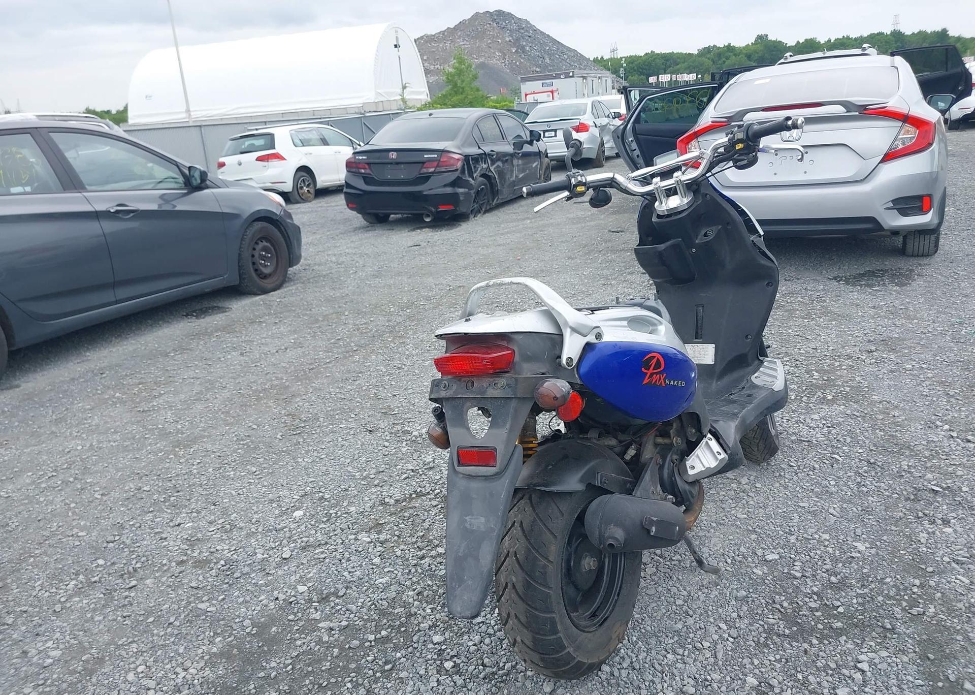 2010 GENUINE SCOOTER CO. ROUGHHOUSE 50
