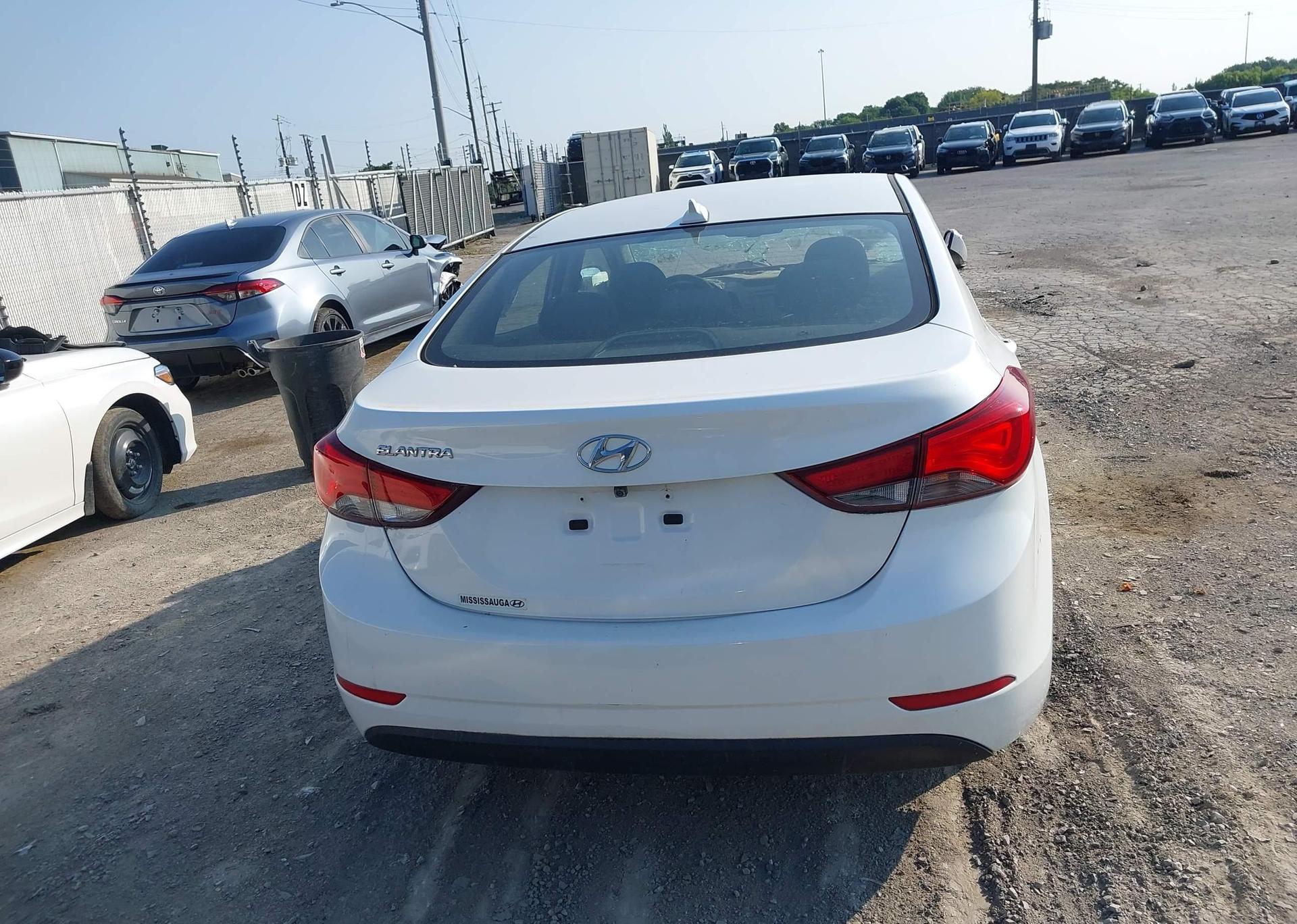 2016 HYUNDAI ELANTRA GL
