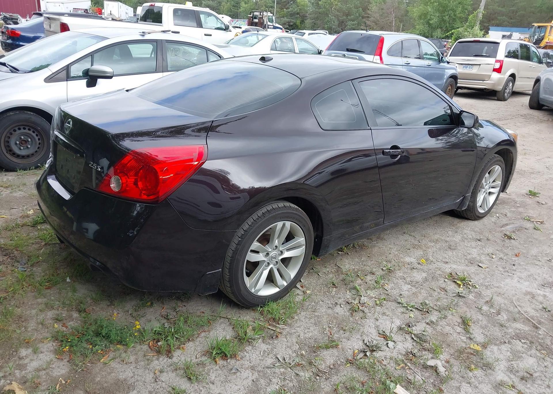 2011 NISSAN Altima S