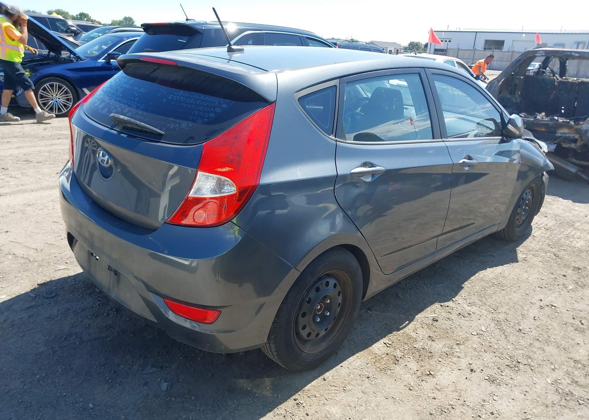 2013 HYUNDAI ACCENT