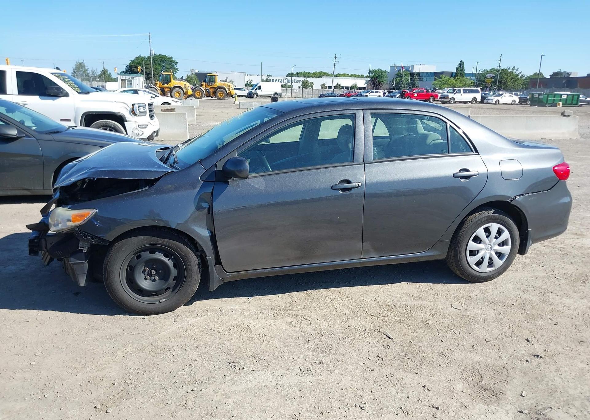 2013 TOYOTA COROLLA S