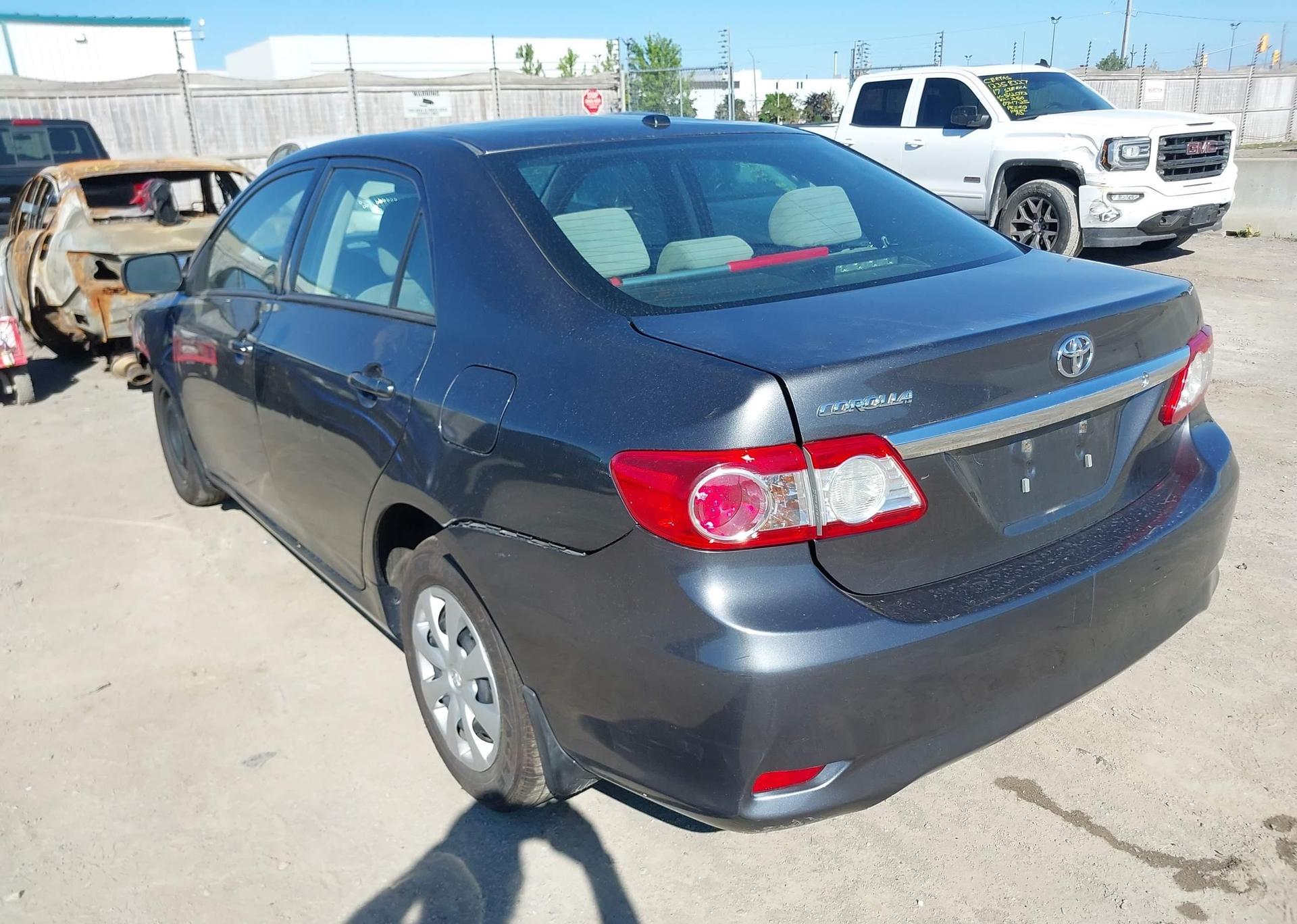 2013 TOYOTA COROLLA S