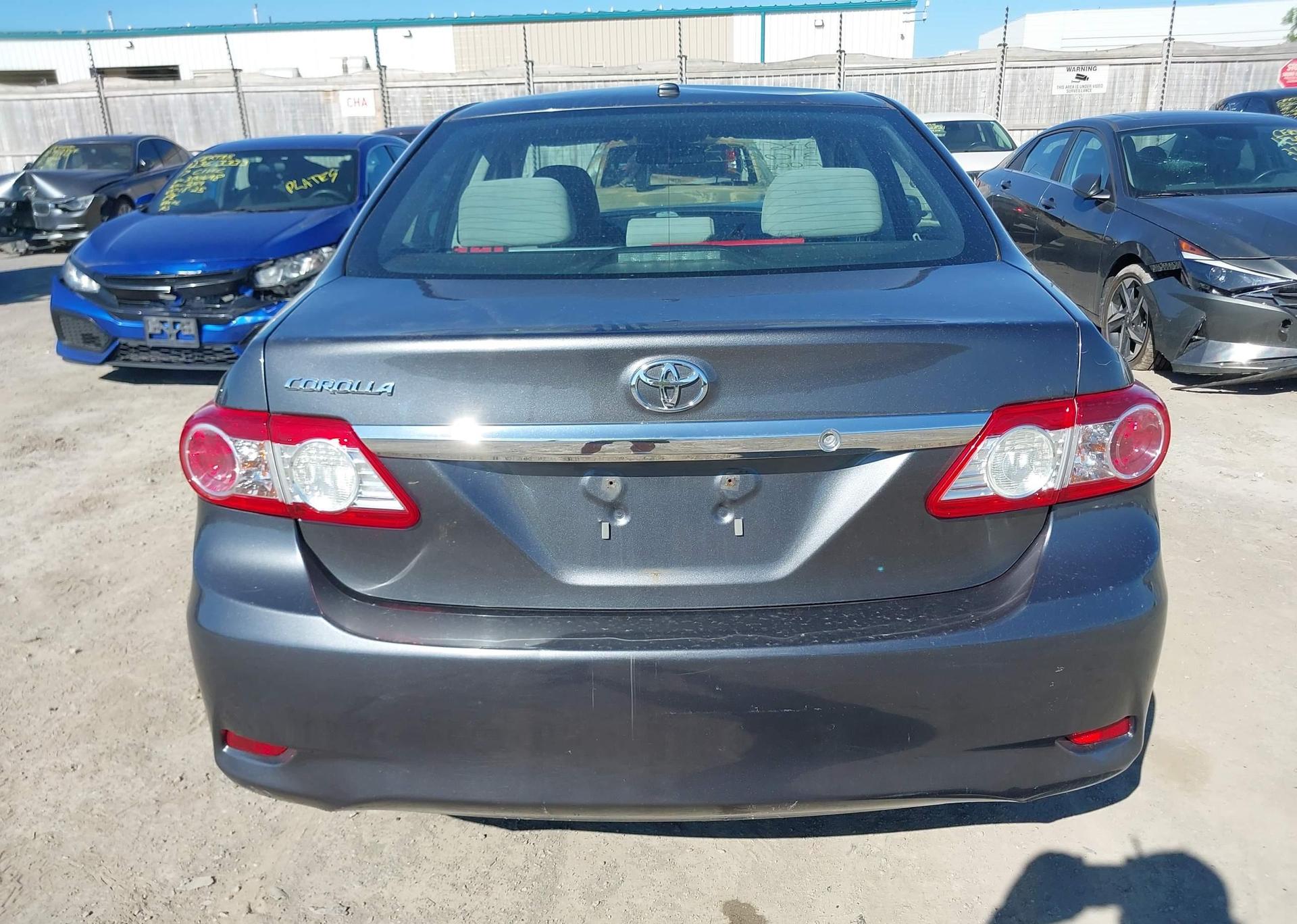 2013 TOYOTA COROLLA S