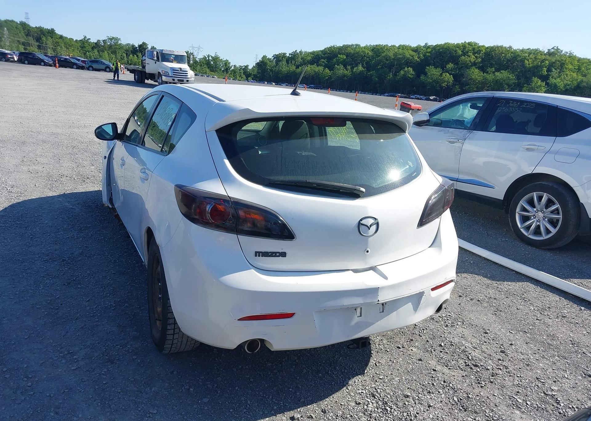 2010 MAZDA 3 S