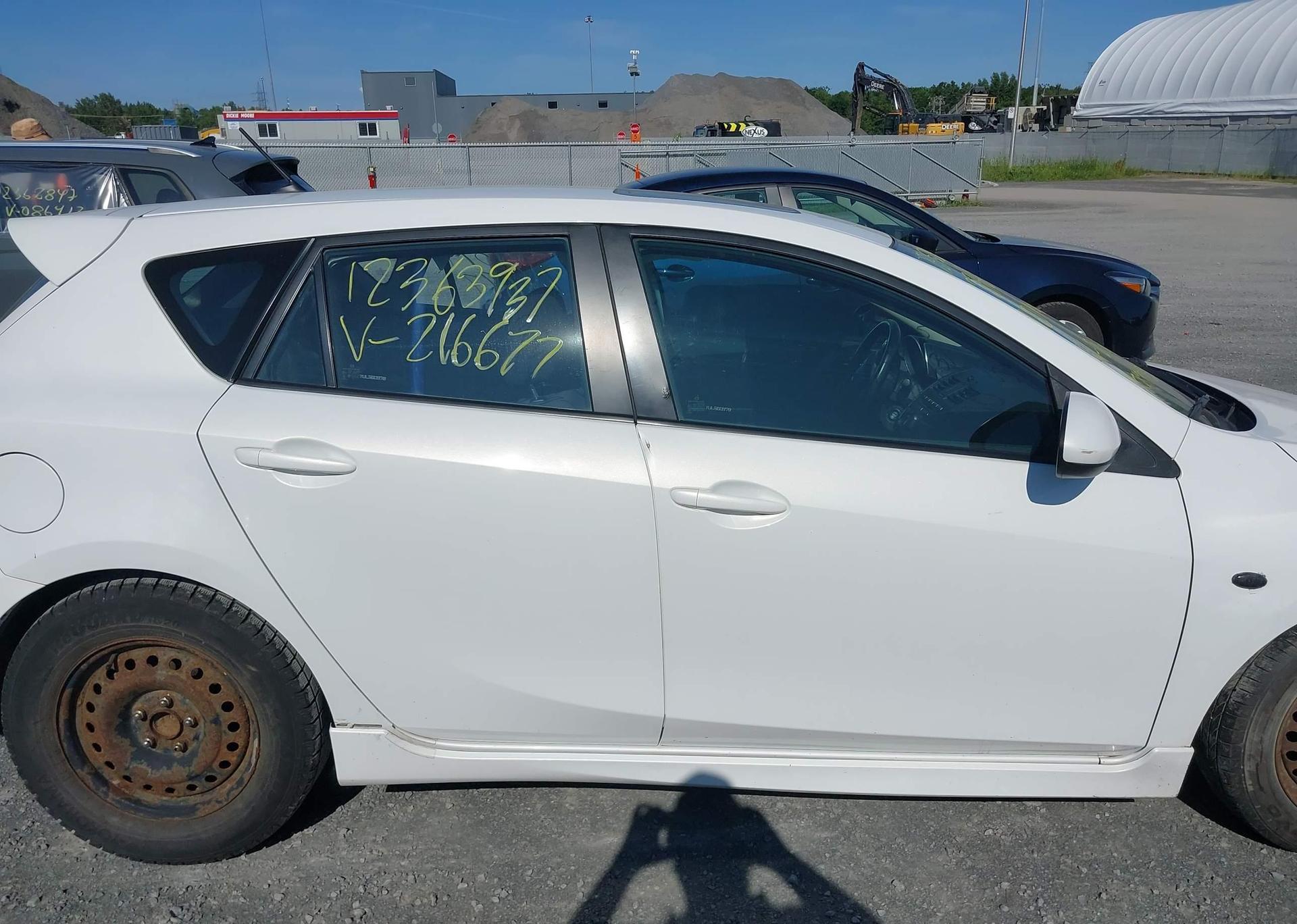 2010 MAZDA 3 S