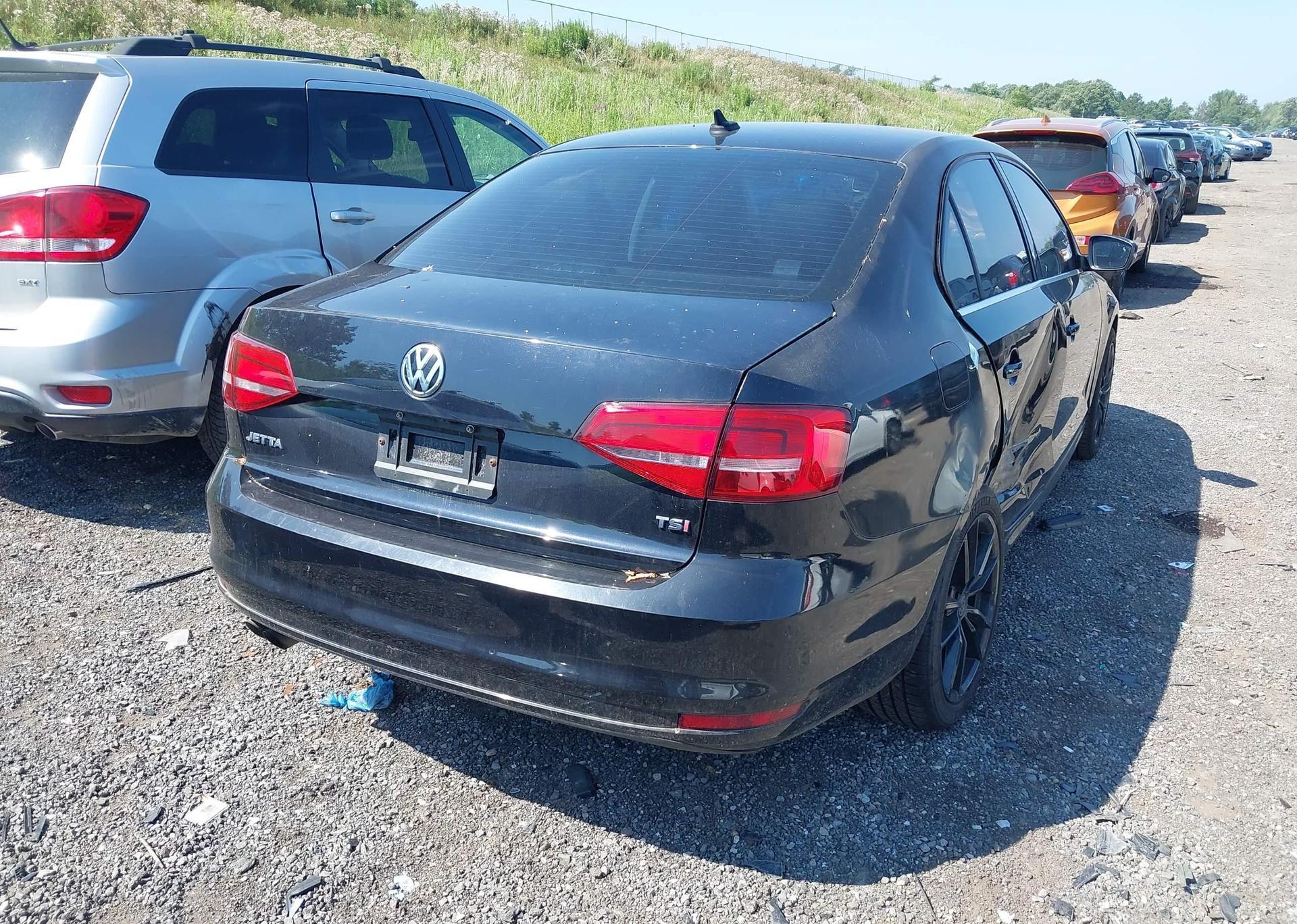 2015 VOLKSWAGEN JETTA SEL