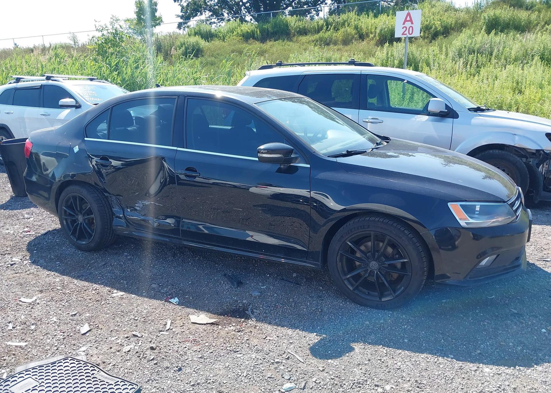 2015 VOLKSWAGEN JETTA SEL