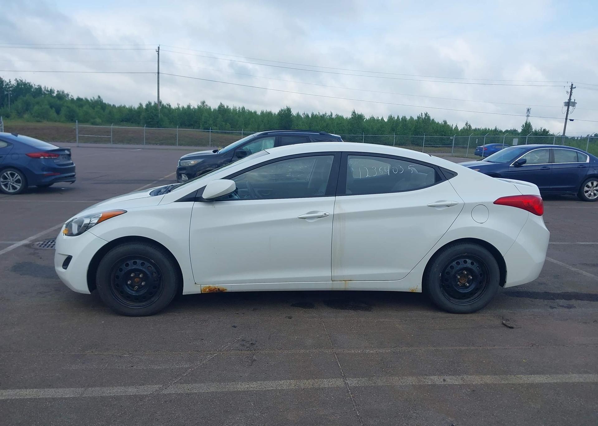 2011 HYUNDAI ELANTRA GLS