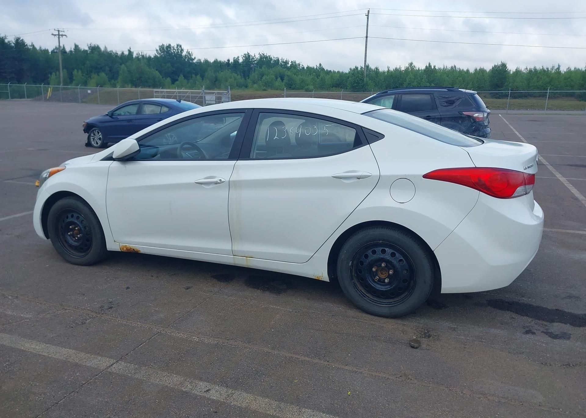2011 HYUNDAI ELANTRA GLS