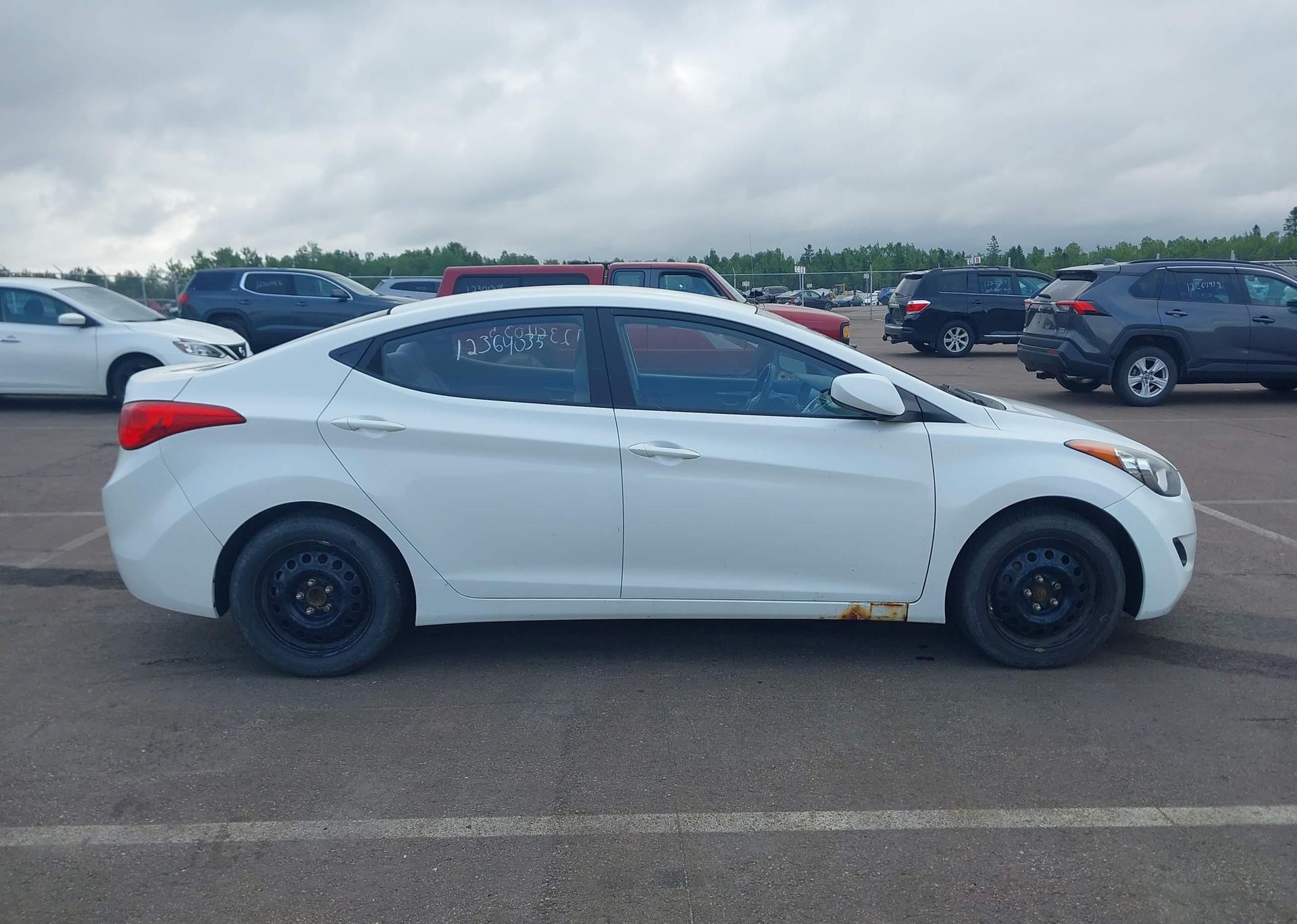 2011 HYUNDAI ELANTRA GLS