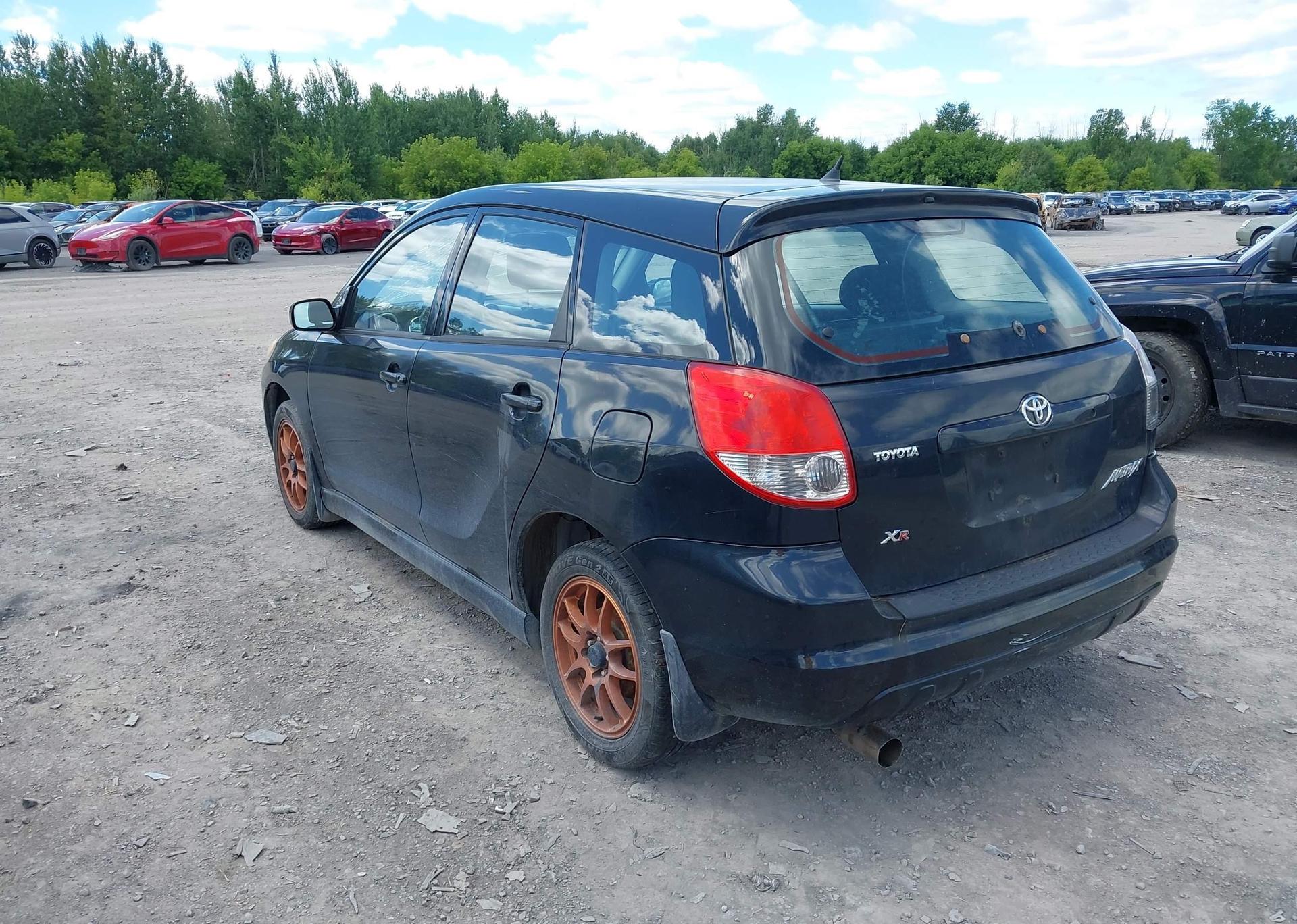 2004 TOYOTA Matrix XR