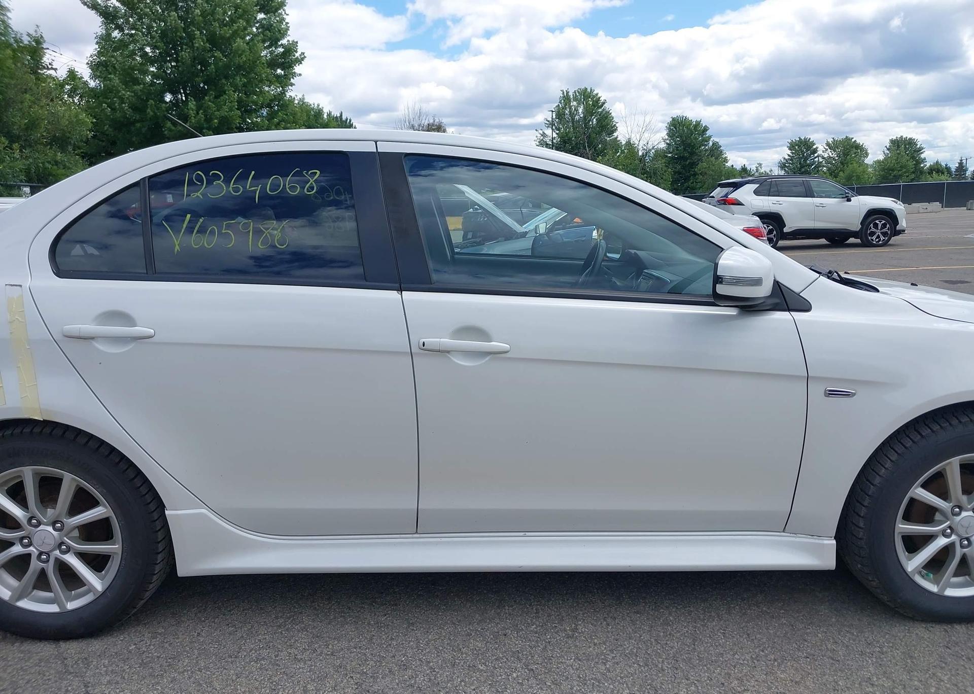 2017 MITSUBISHI LANCER