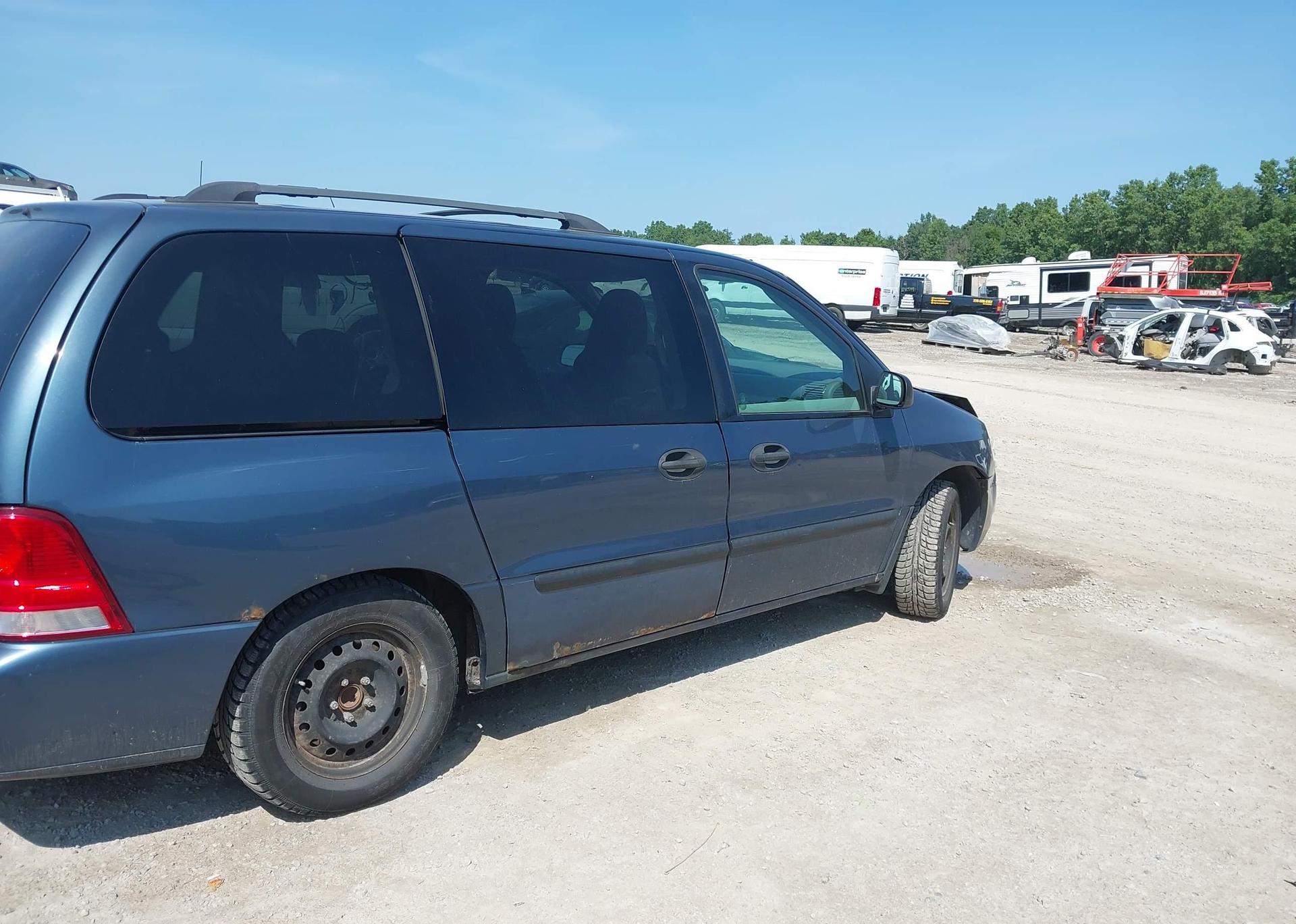 2006 FORD FREESTAR SE
