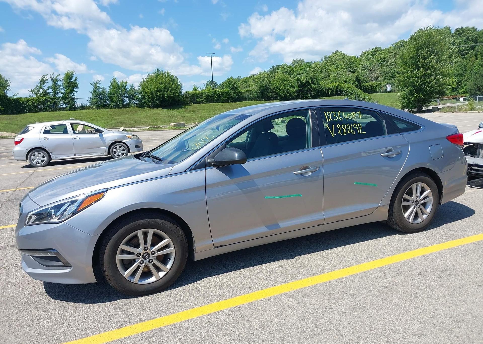 2016 HYUNDAI SONATA SE