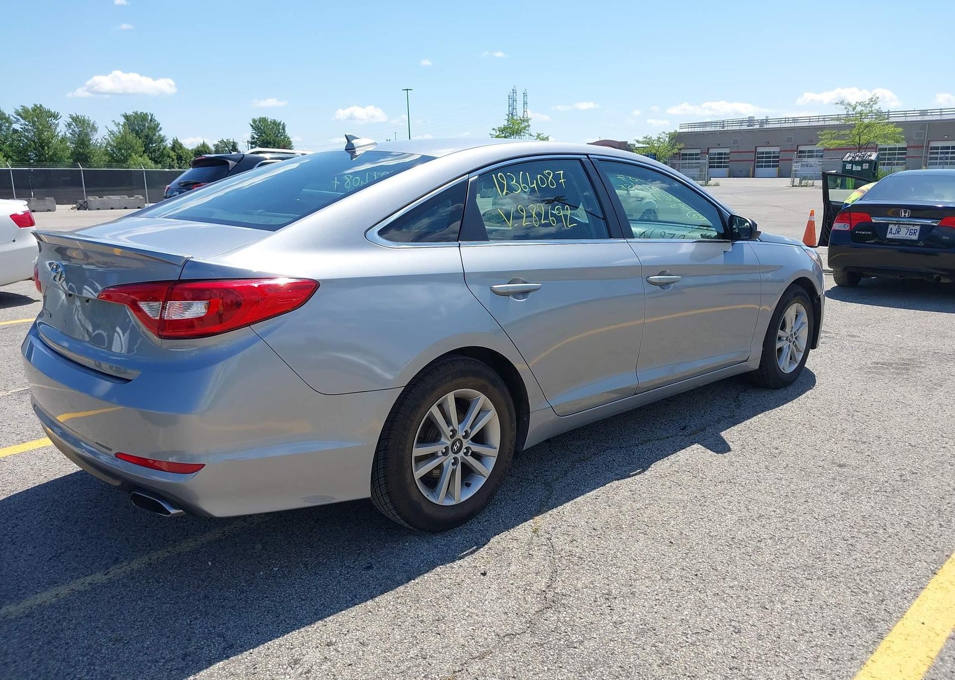 2016 HYUNDAI SONATA SE