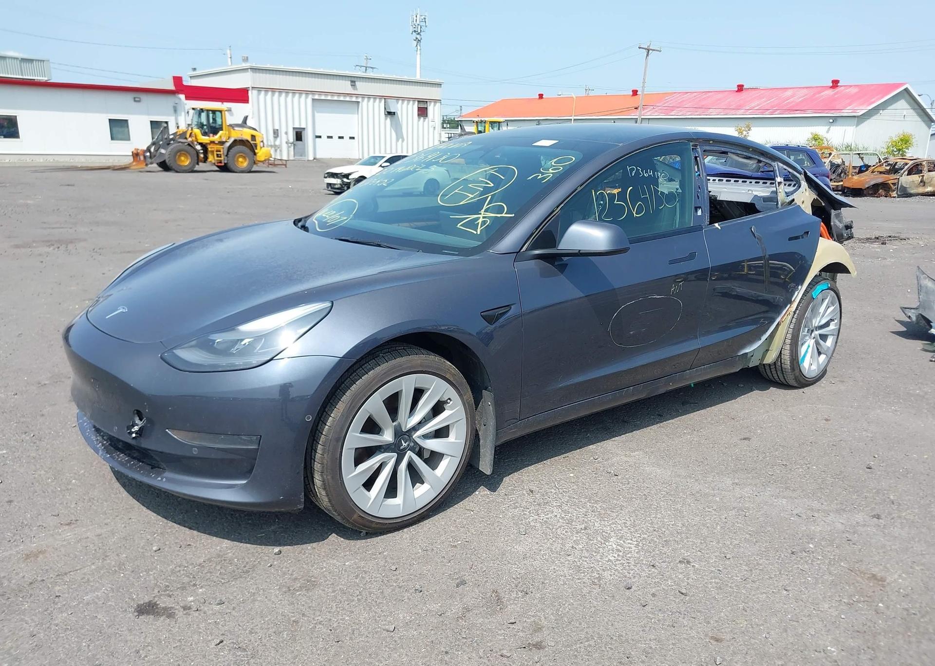 2022 TESLA MODEL 3 RWD
