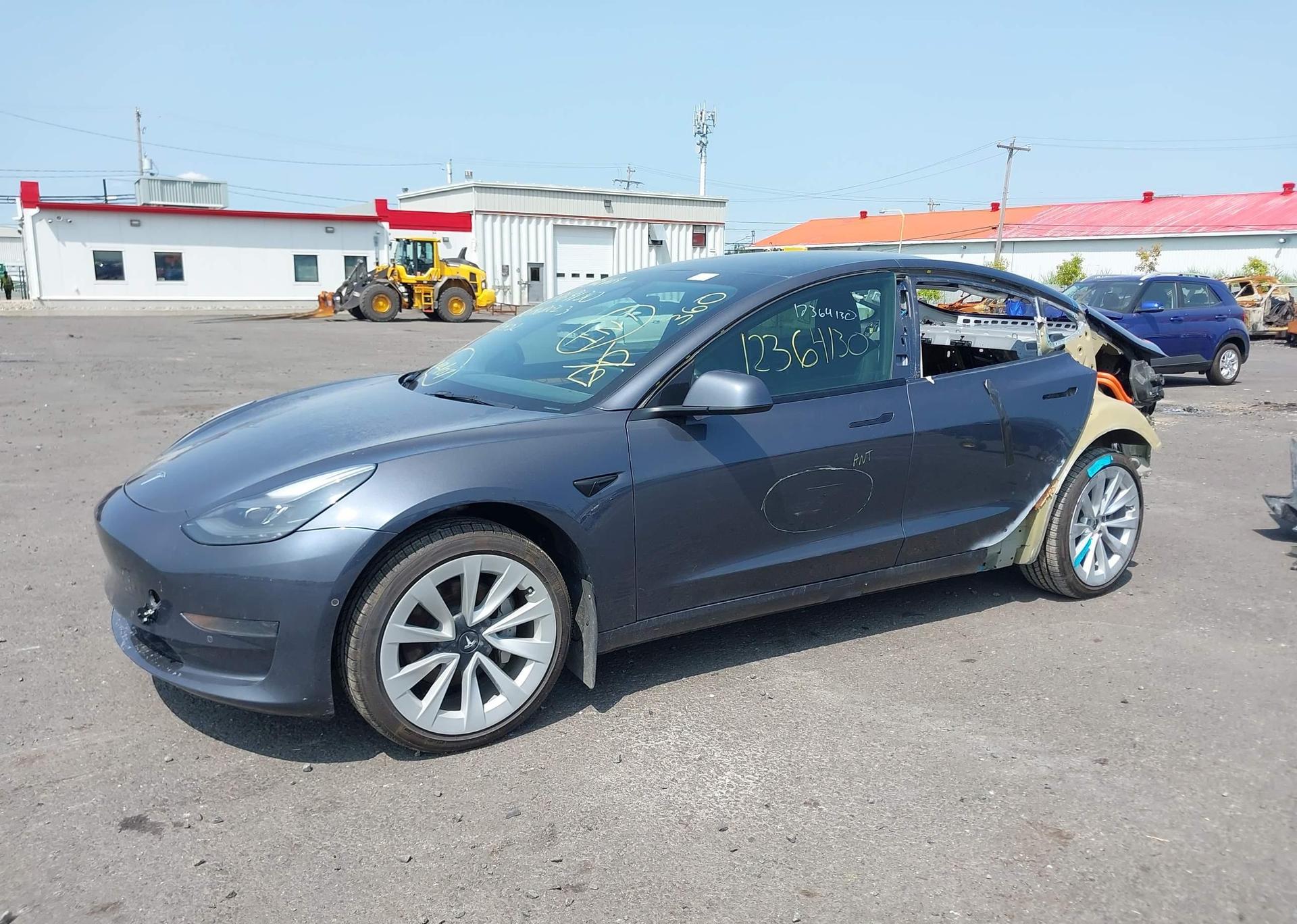 2022 TESLA MODEL 3 RWD