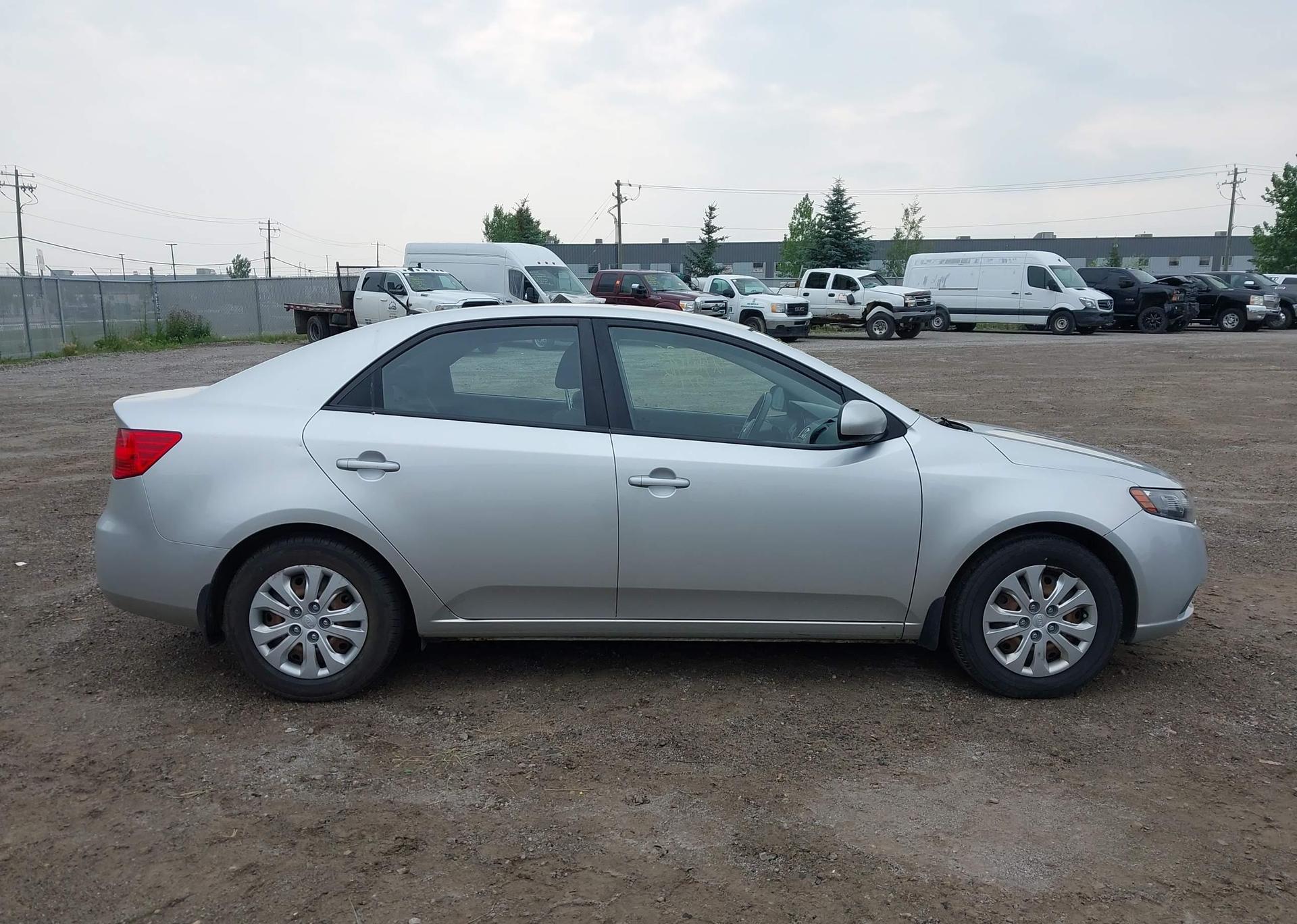 2012 KIA FORTE LX