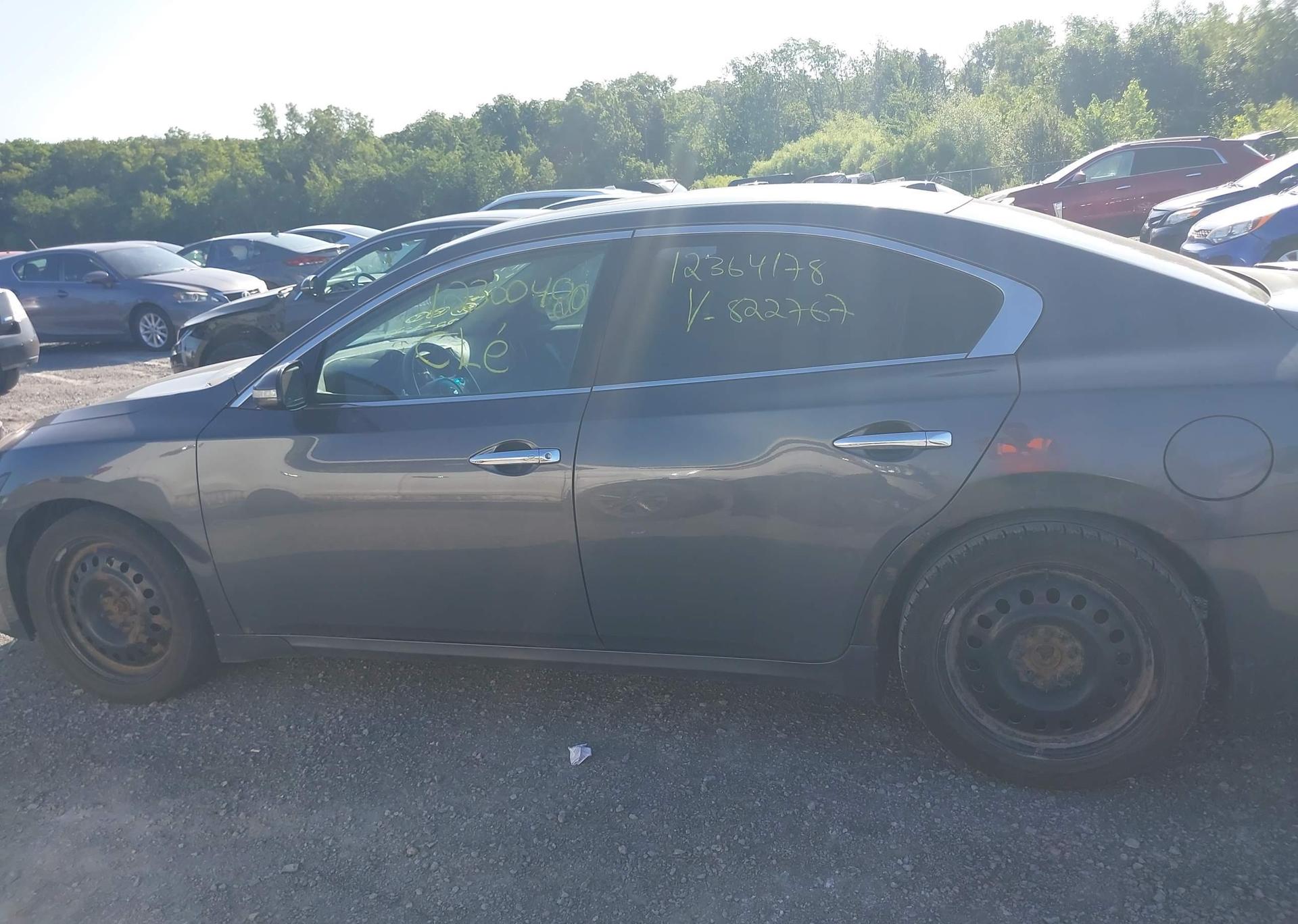 2011 NISSAN MAXIMA S