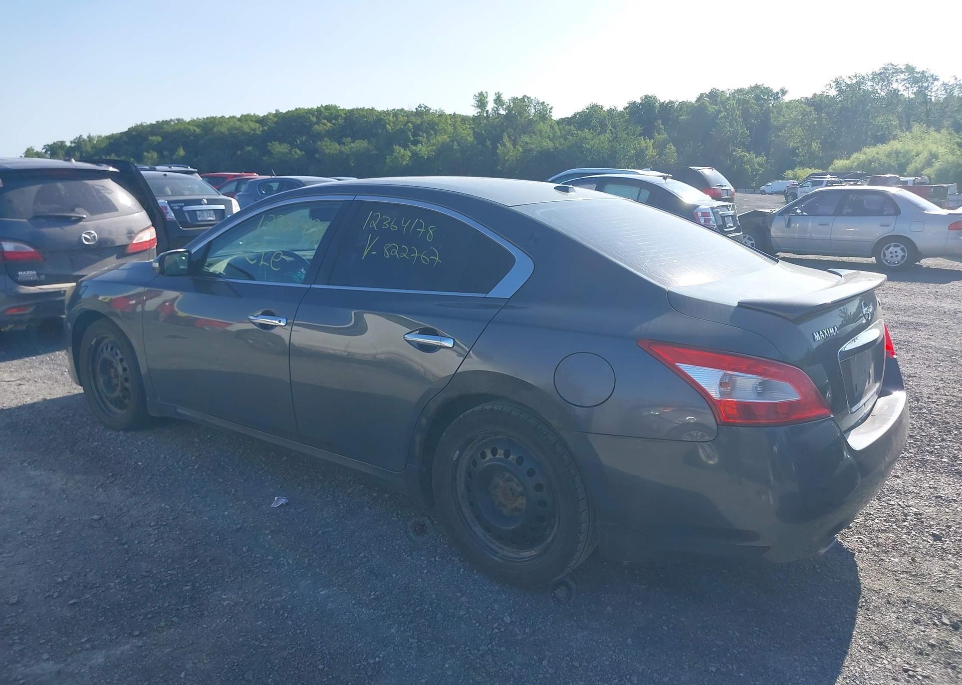 2011 NISSAN MAXIMA S