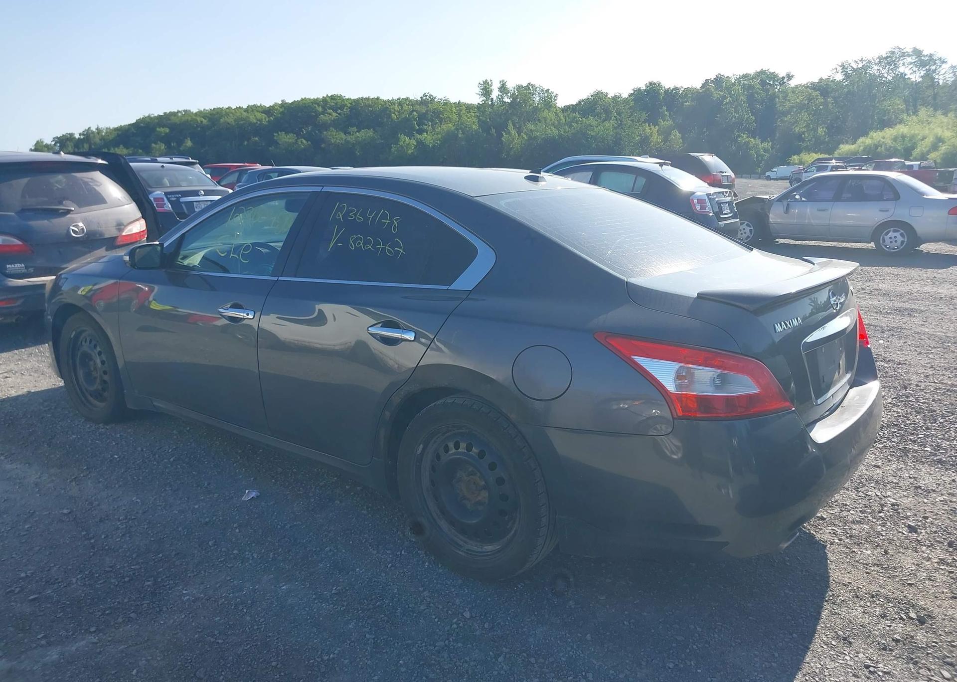 2011 NISSAN MAXIMA S